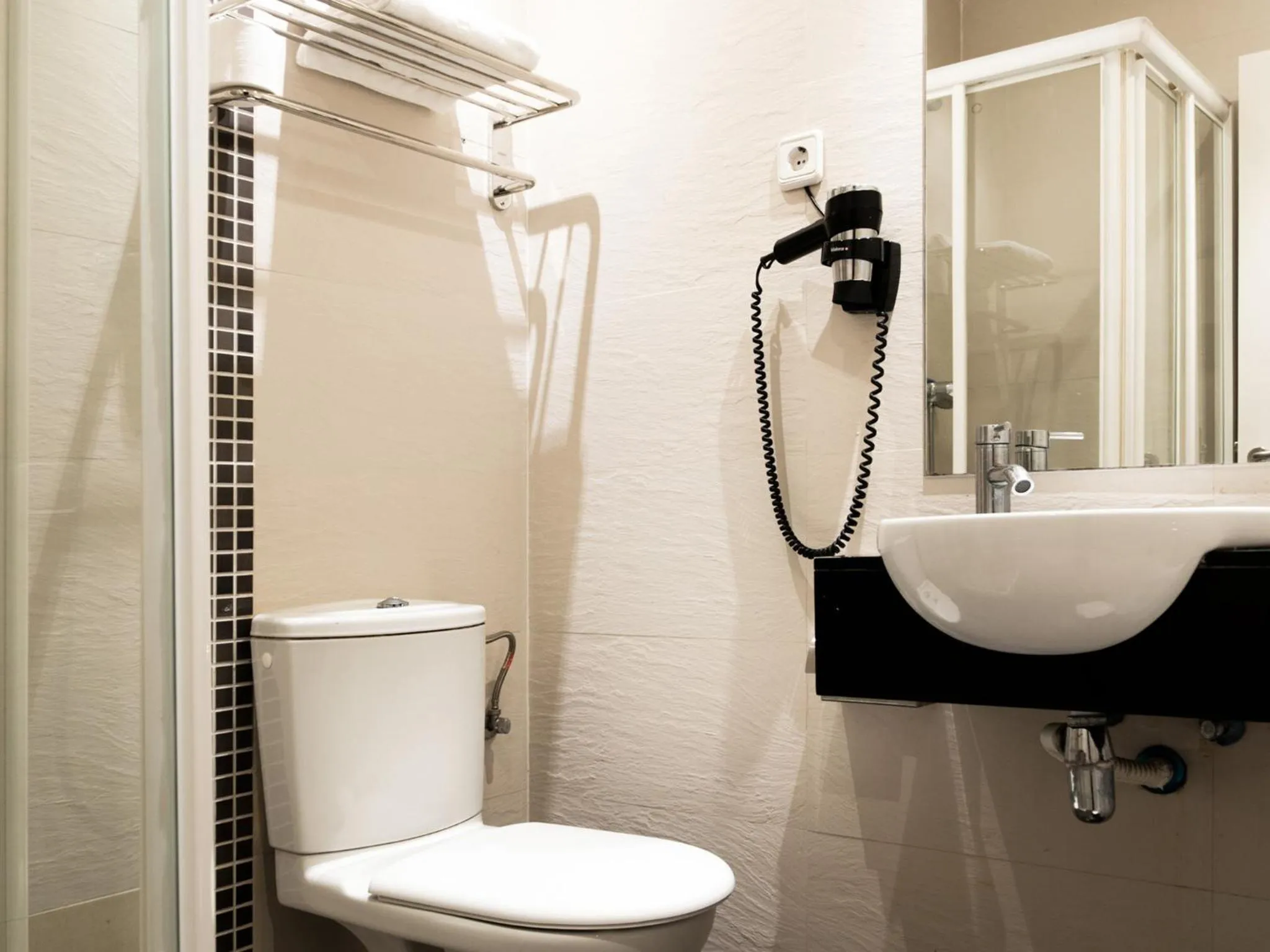 Bathroom in Hostal Bcn 46