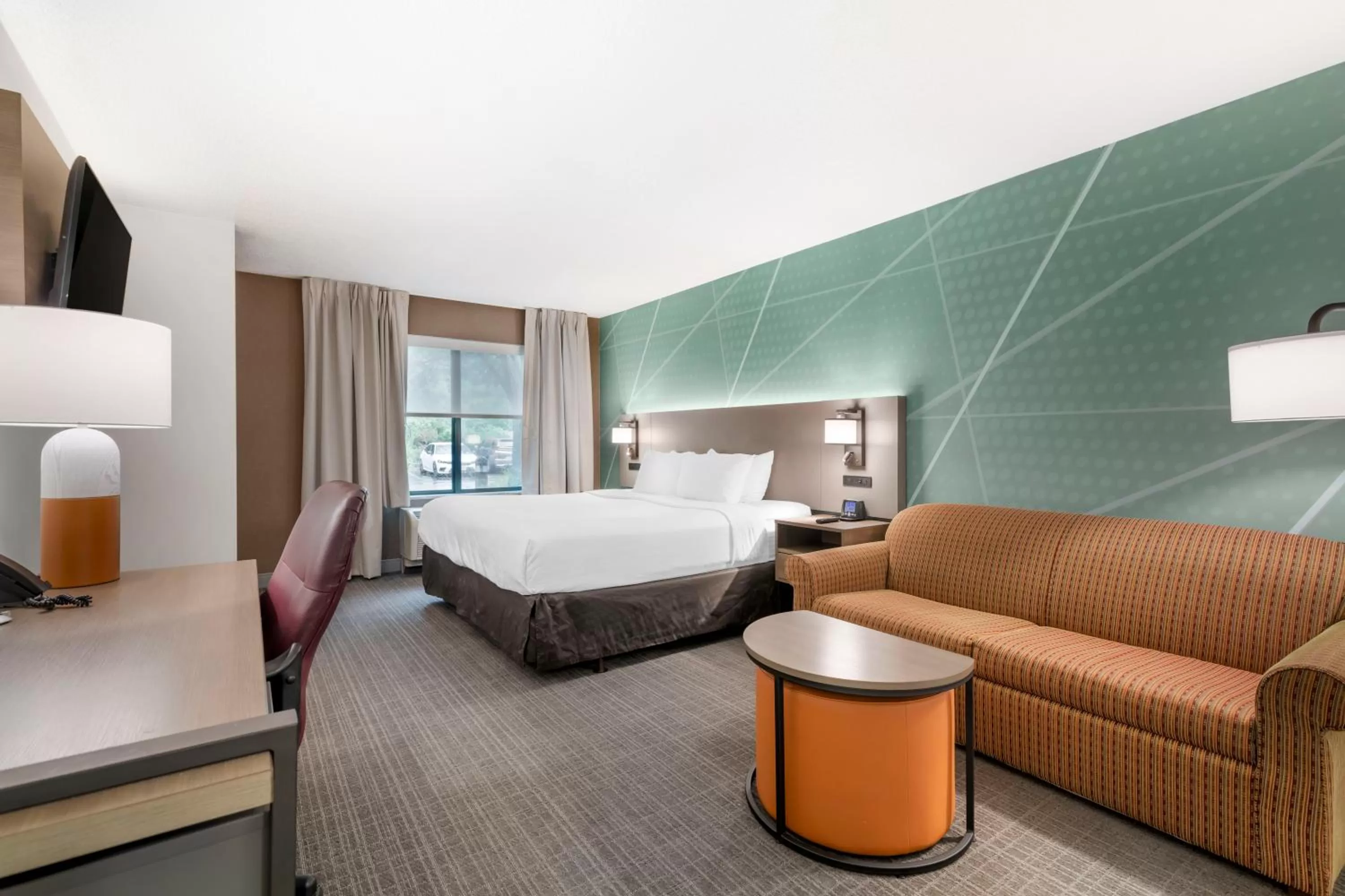 Bedroom, Bed in Comfort Inn & Suites Lake George