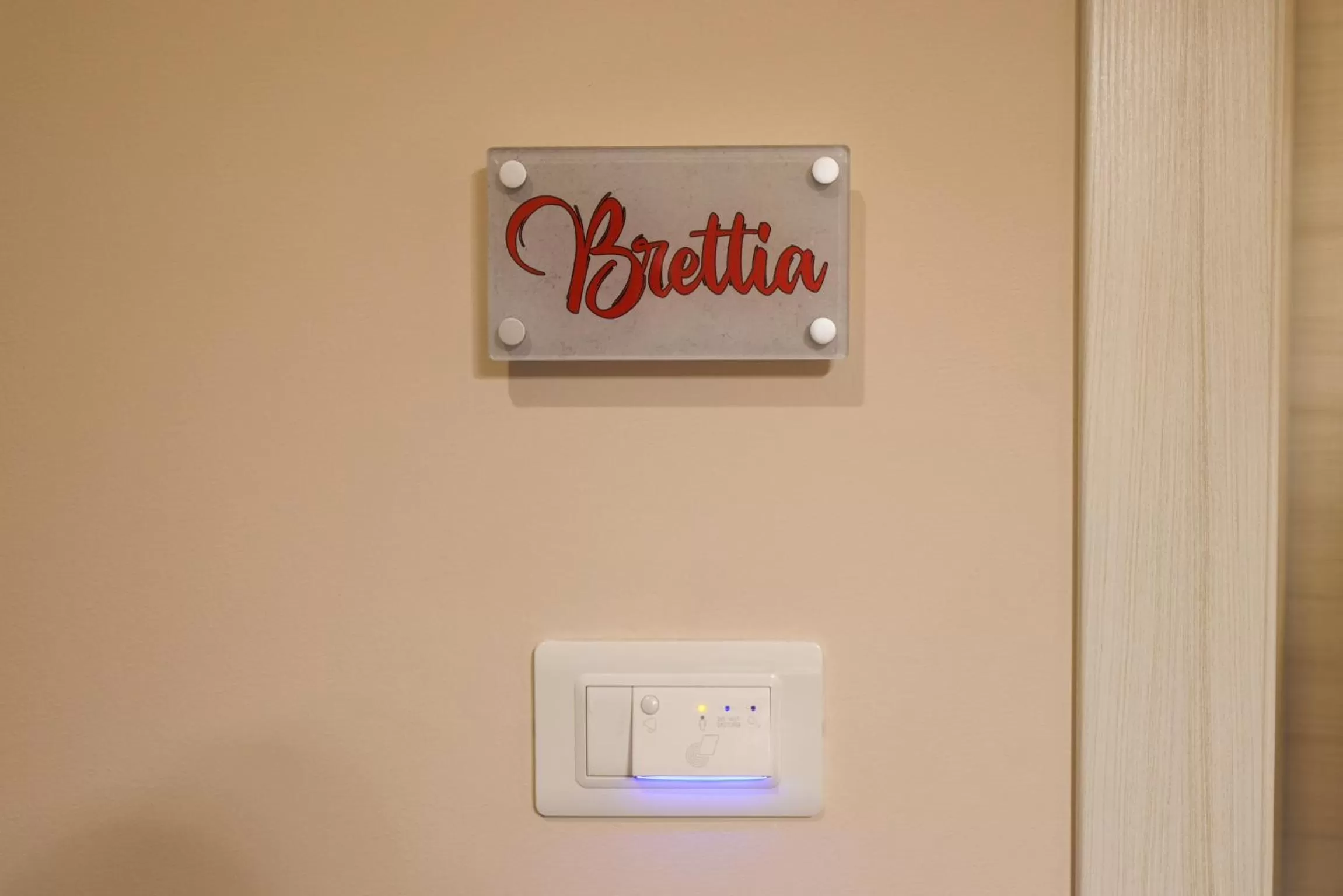 Logo/Certificate/Sign, Logo/Certificate/Sign/Award in Brettia Guest Rooms