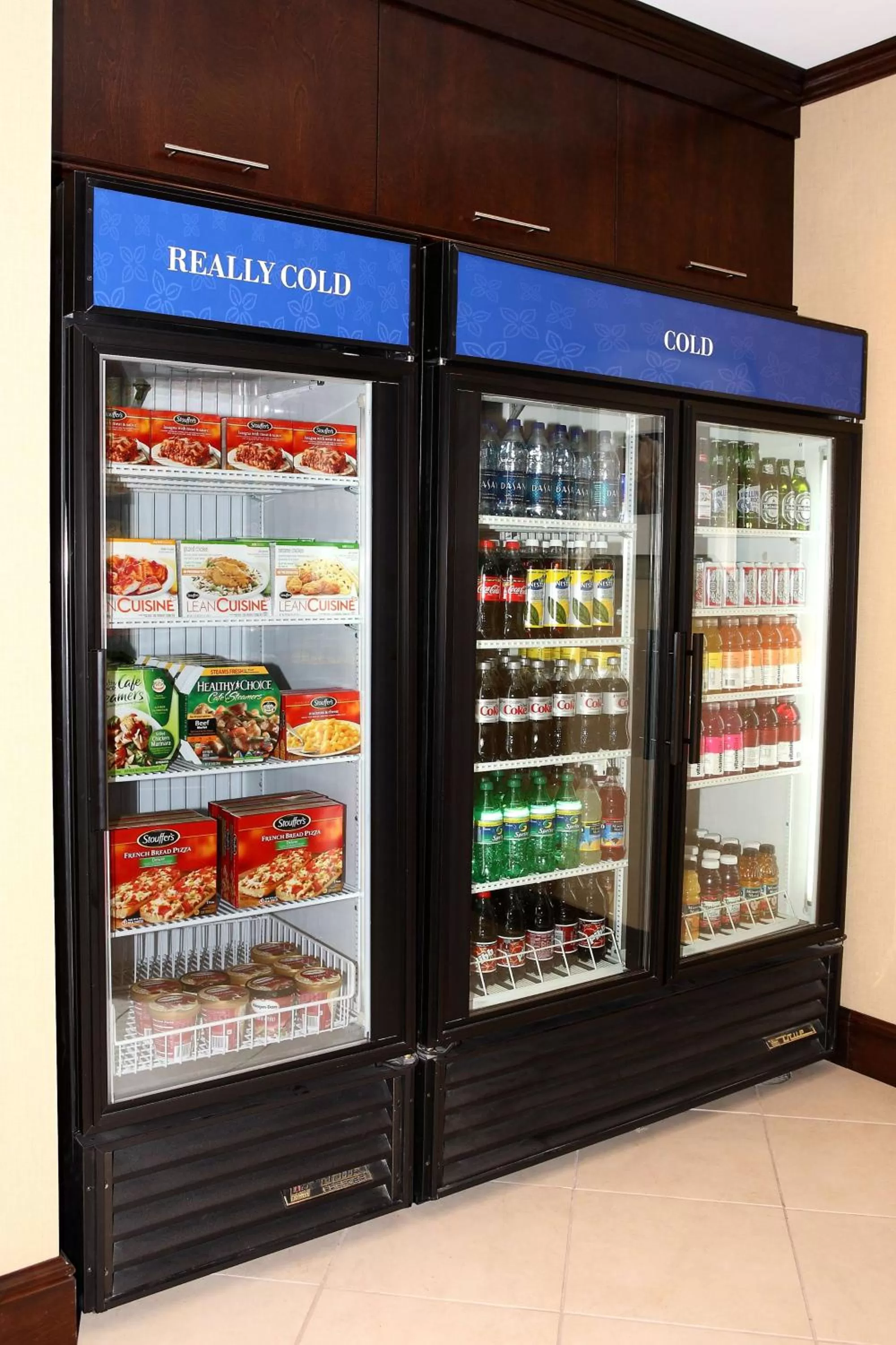 Restaurant/places to eat in Hilton Garden Inn Dulles North