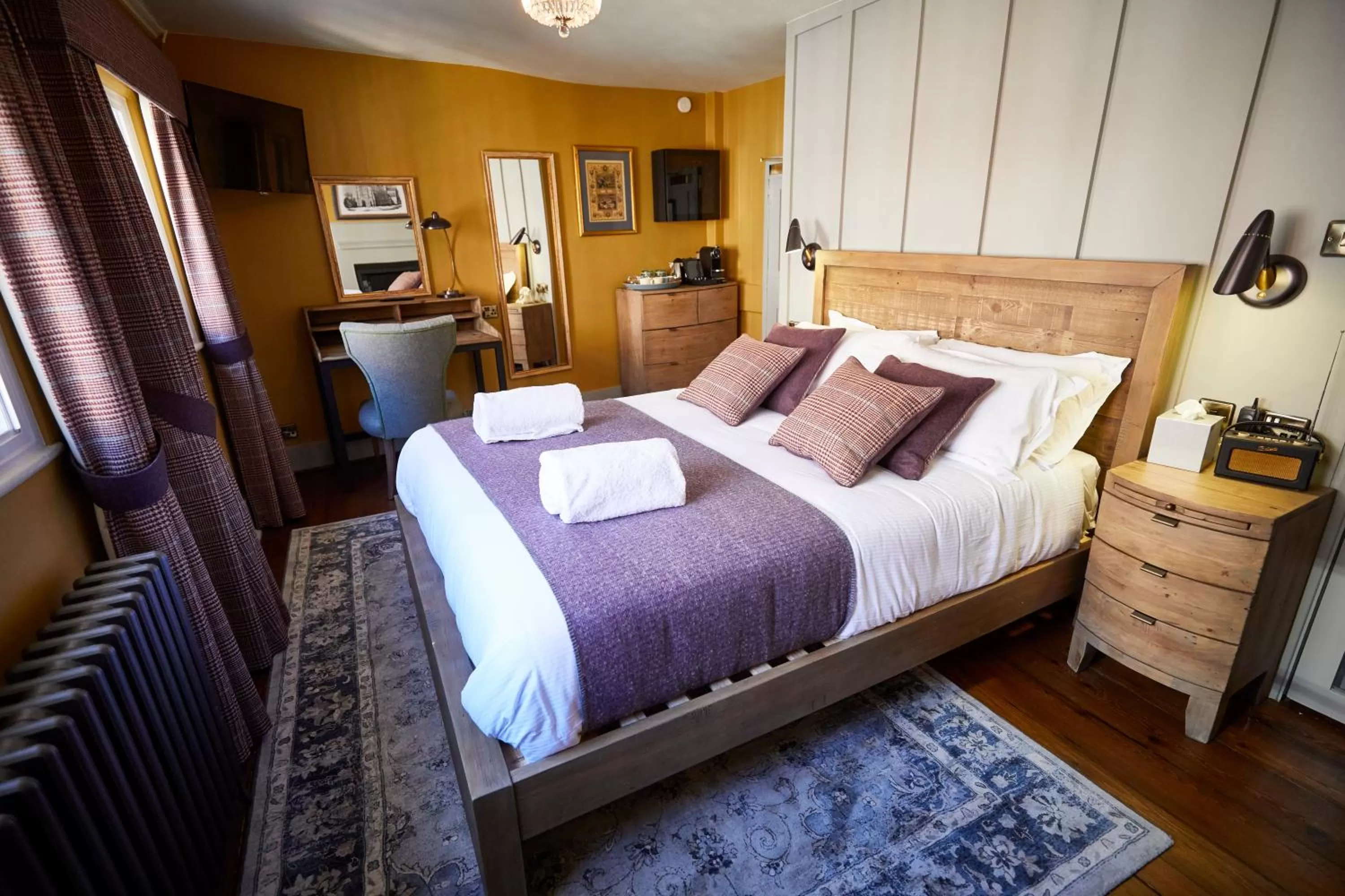 Photo of the whole room, Bed in Wykeham Arms