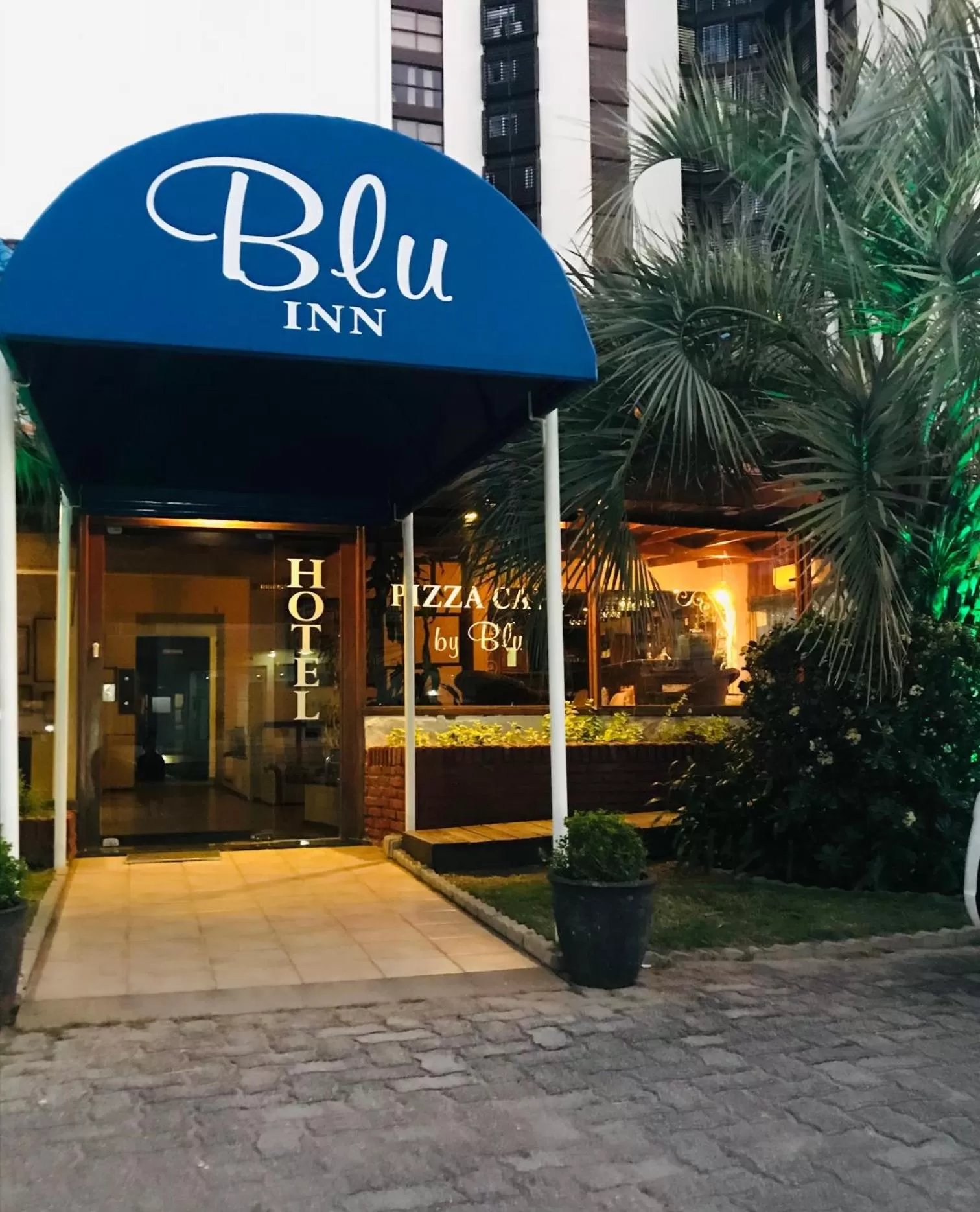 Facade/entrance in Blu Inn