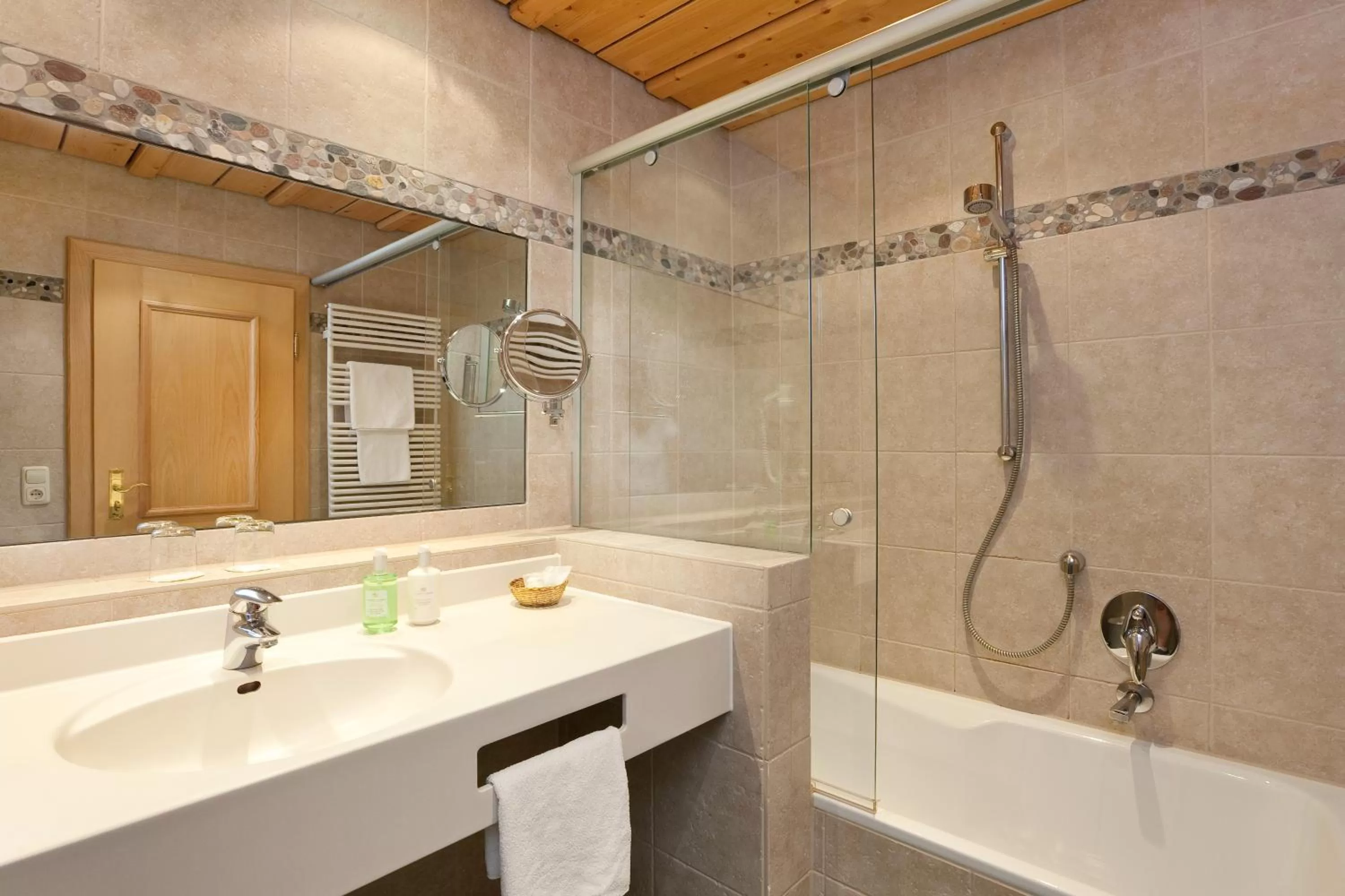 Bathroom in Hotel Hirsch