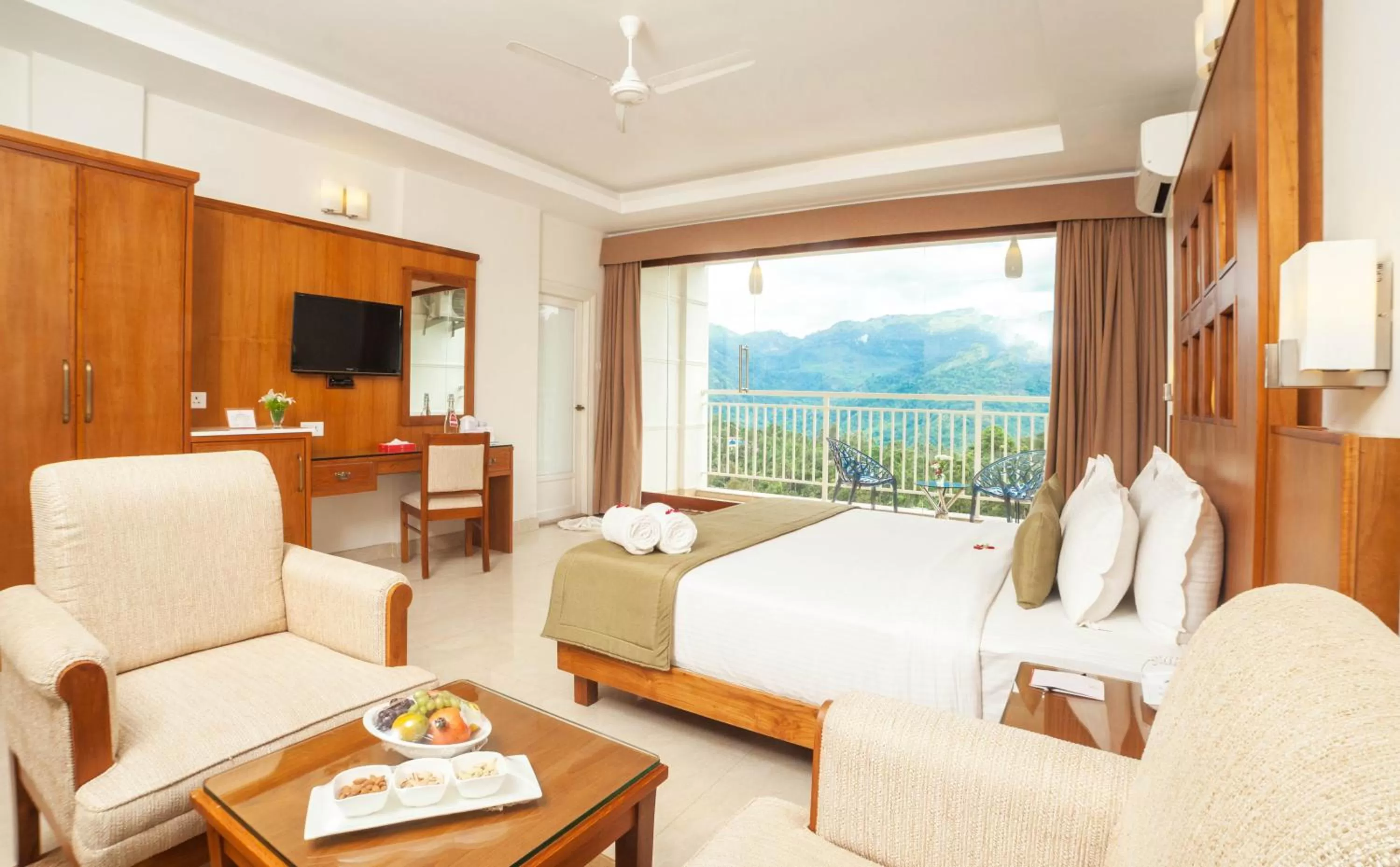Bed in The Fog Munnar (Resort & Spa)