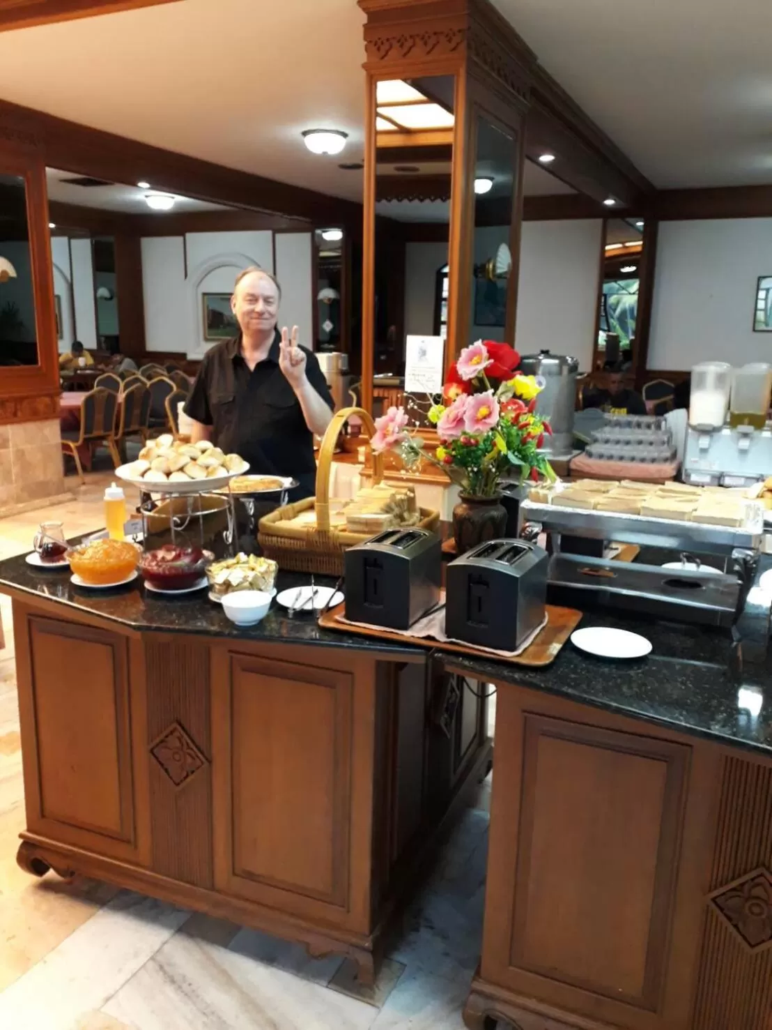 Buffet breakfast in Royal Palace Hotel