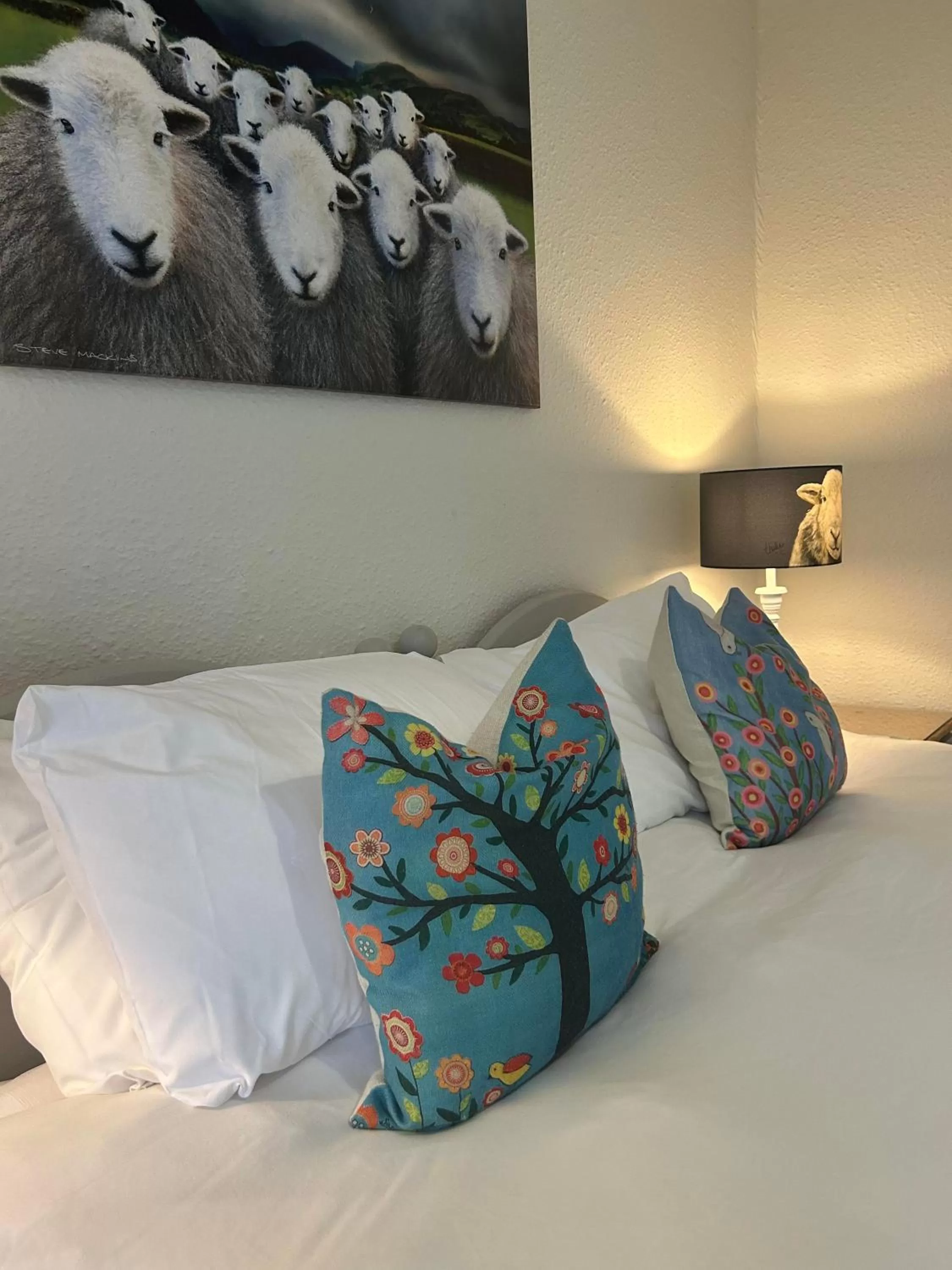 Bed in Archway Guest House