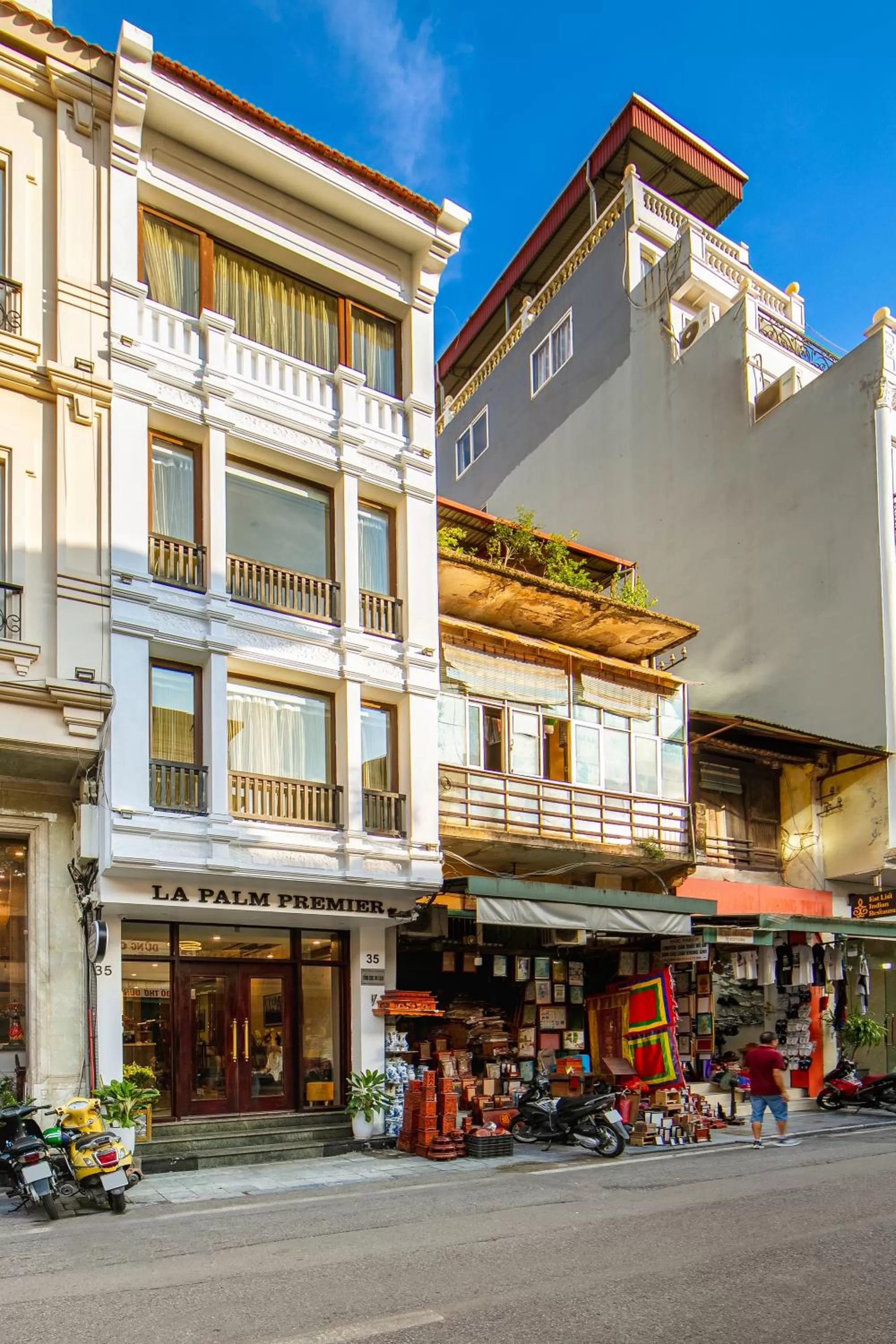 Property building in Hanoi La Palm Premier Hotel & Spa