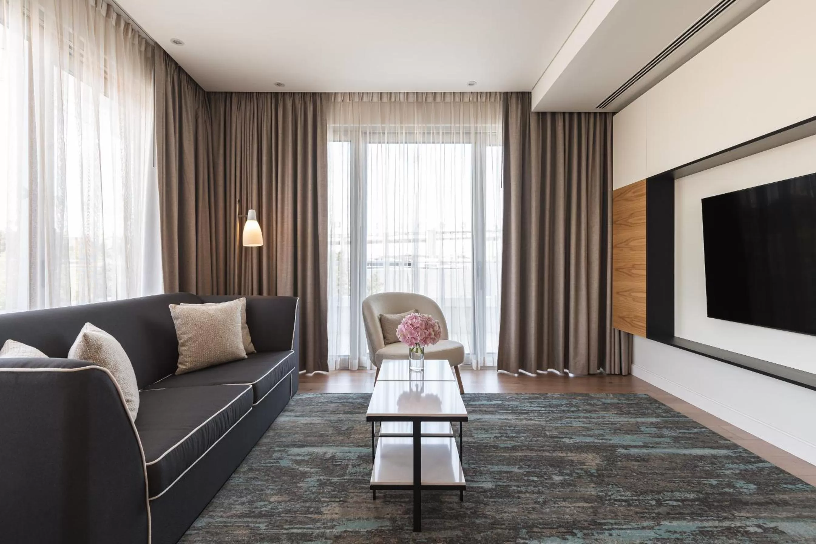 TV and multimedia in Hyatt Regency Lisbon