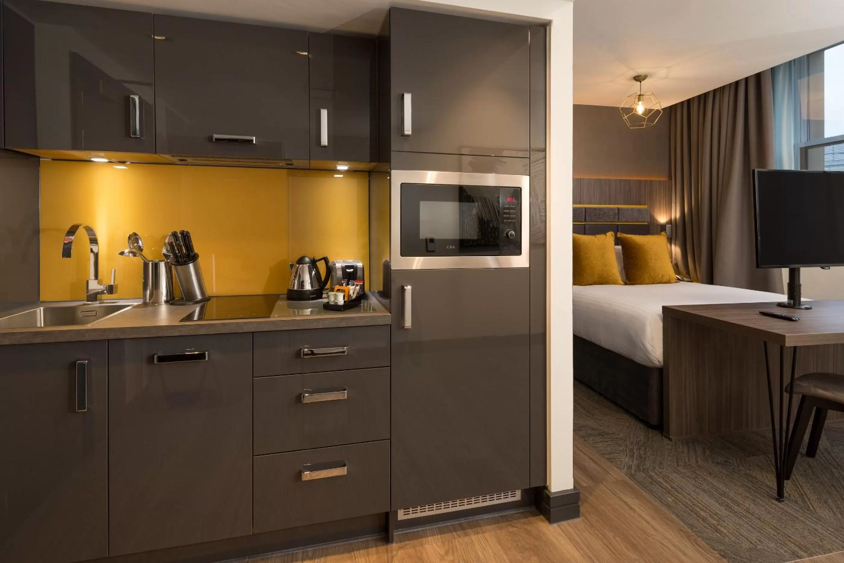 Kitchen or kitchenette in Roomzzz Manchester Victoria