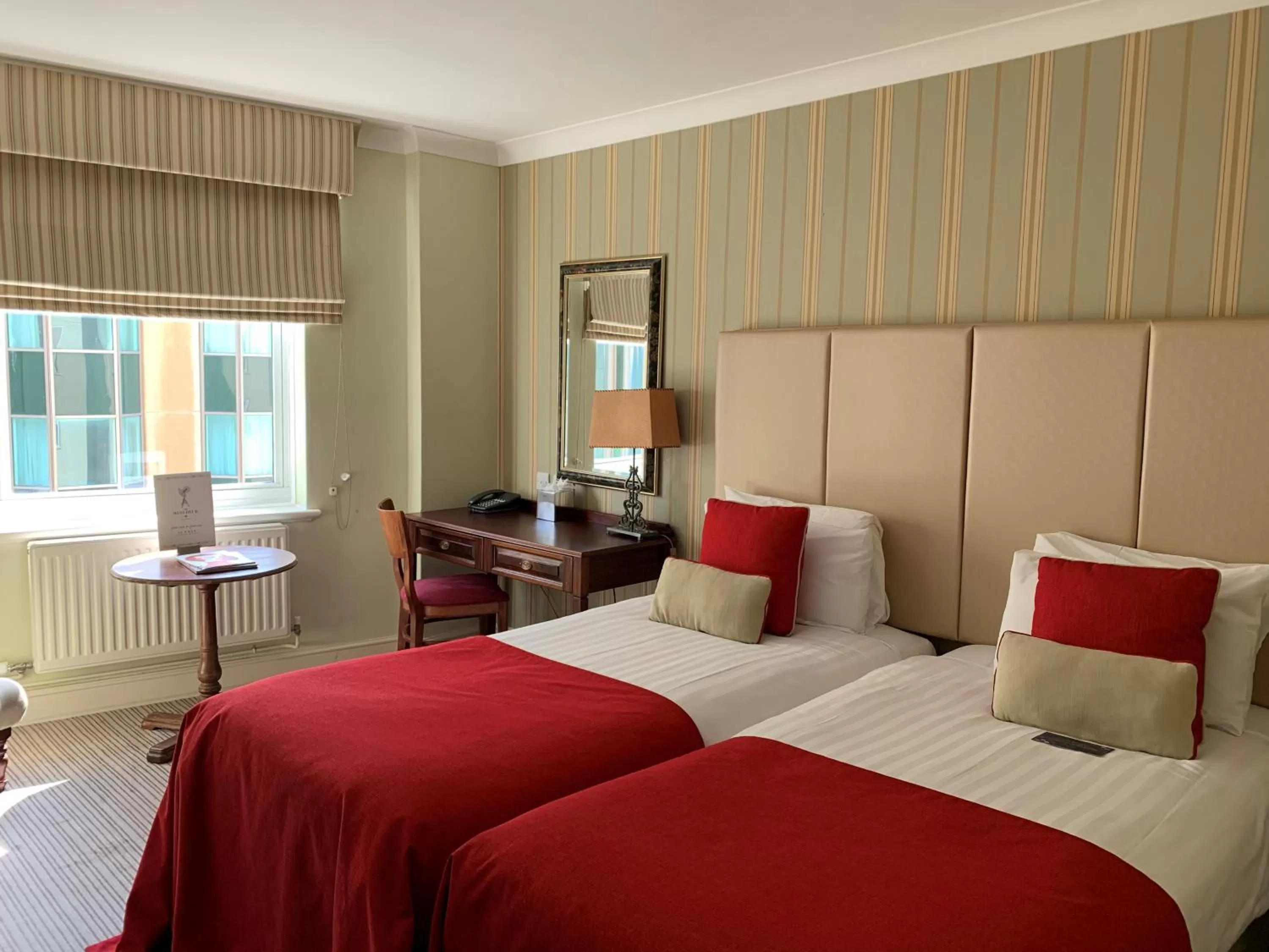 Bedroom, Bed in The Old Ship Hotel