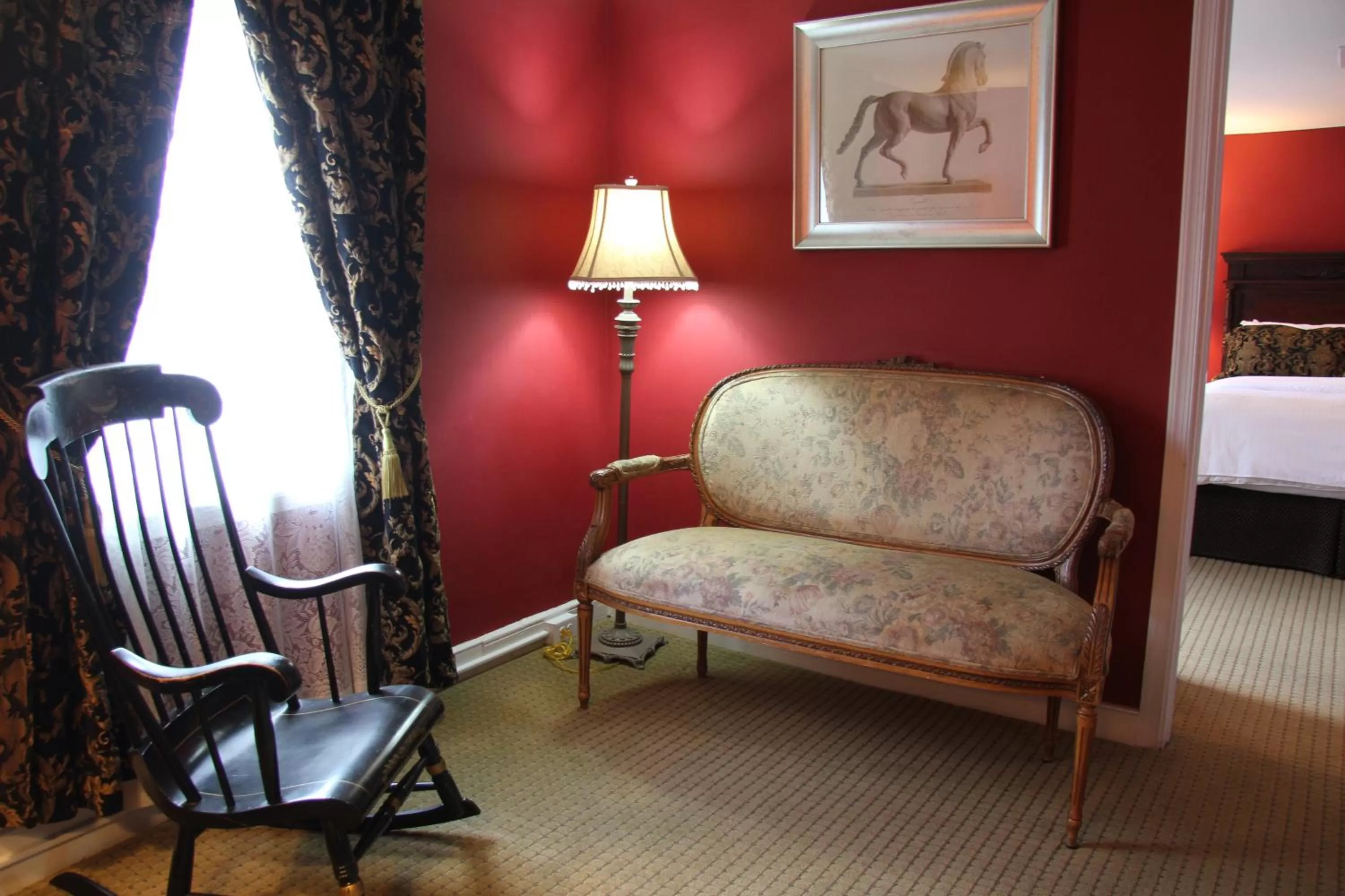 Bed in Morris House Hotel