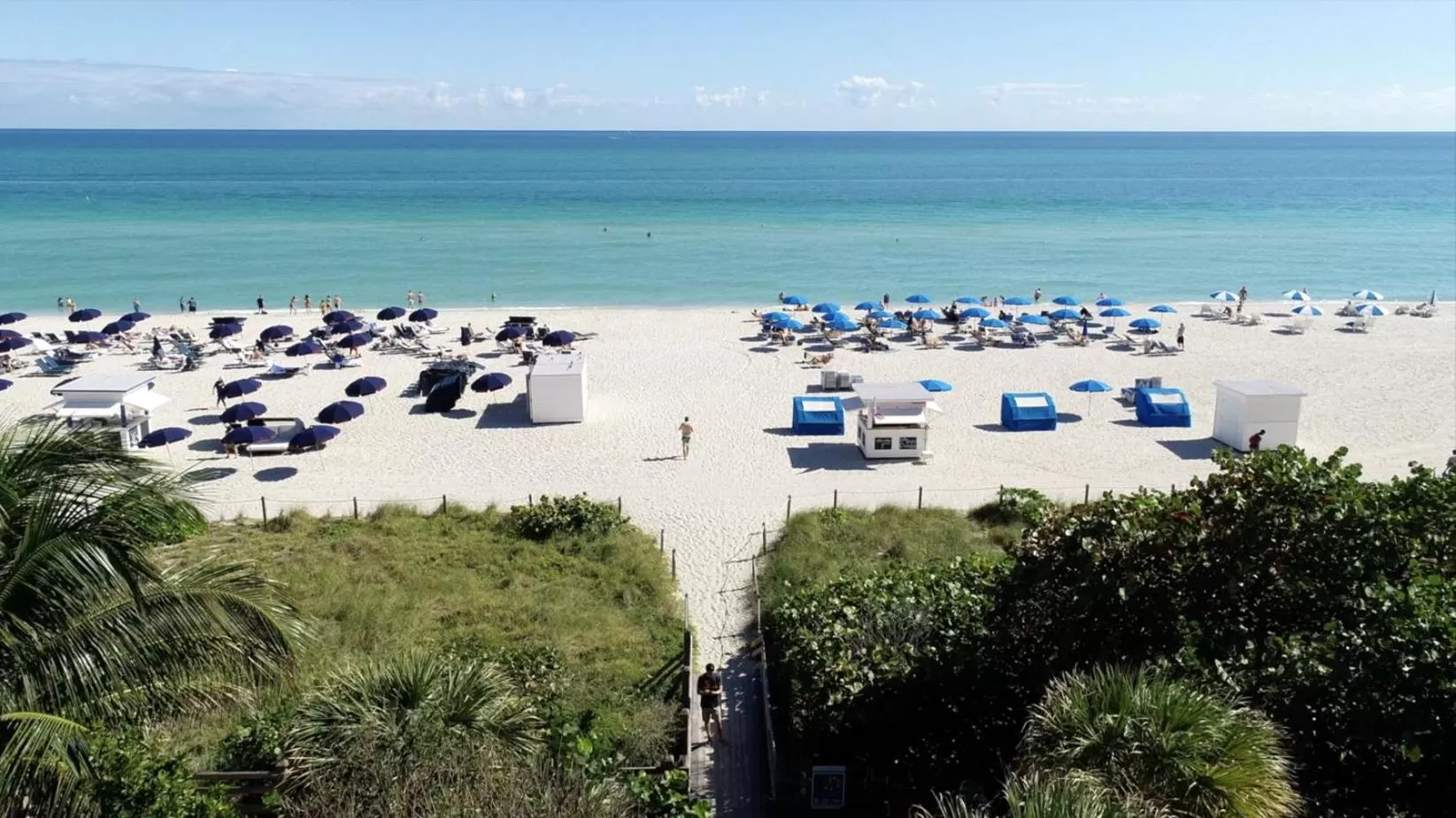 Beach in Circa 39 Miami Beach