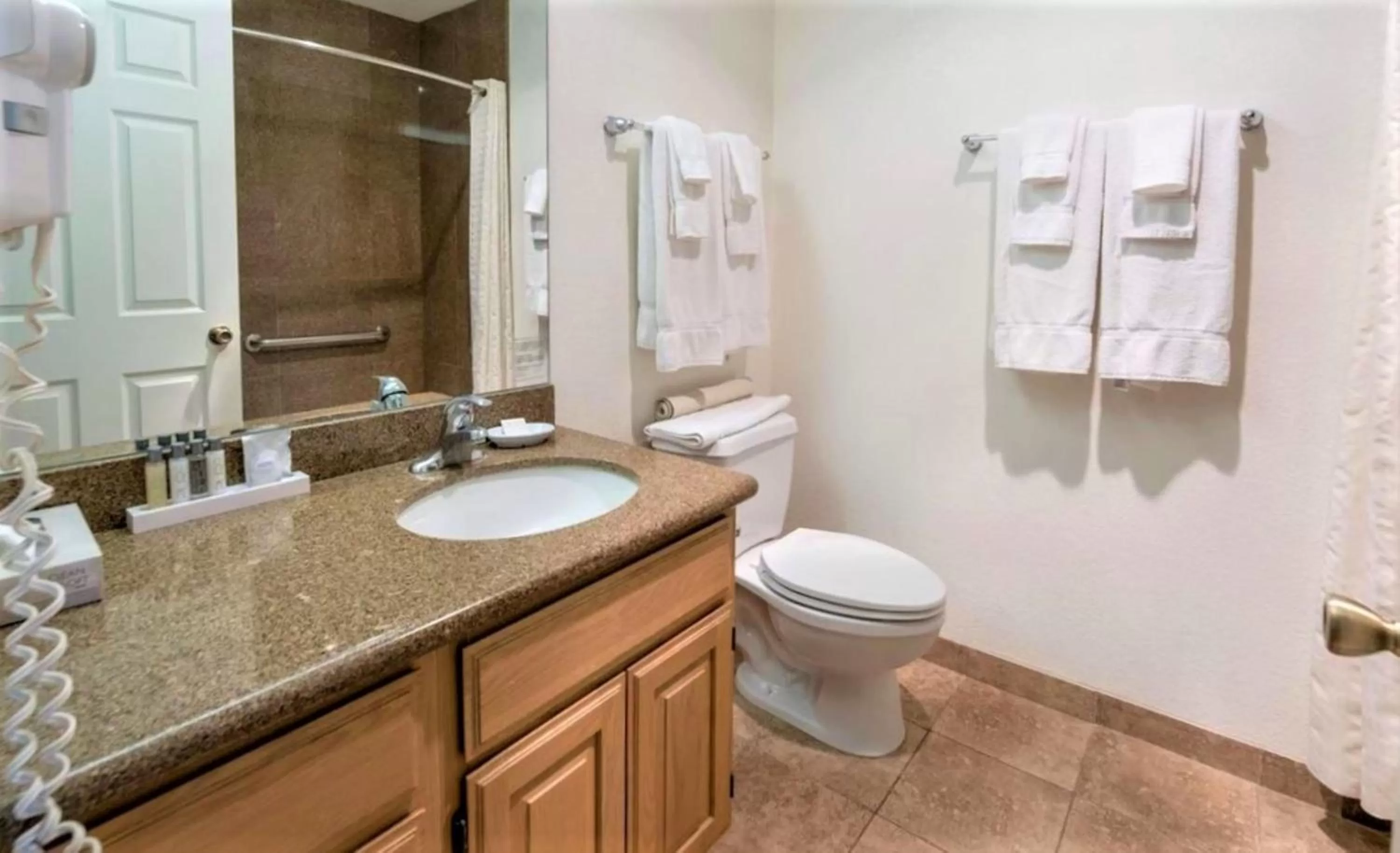 Toilet in Lagonita Lodge