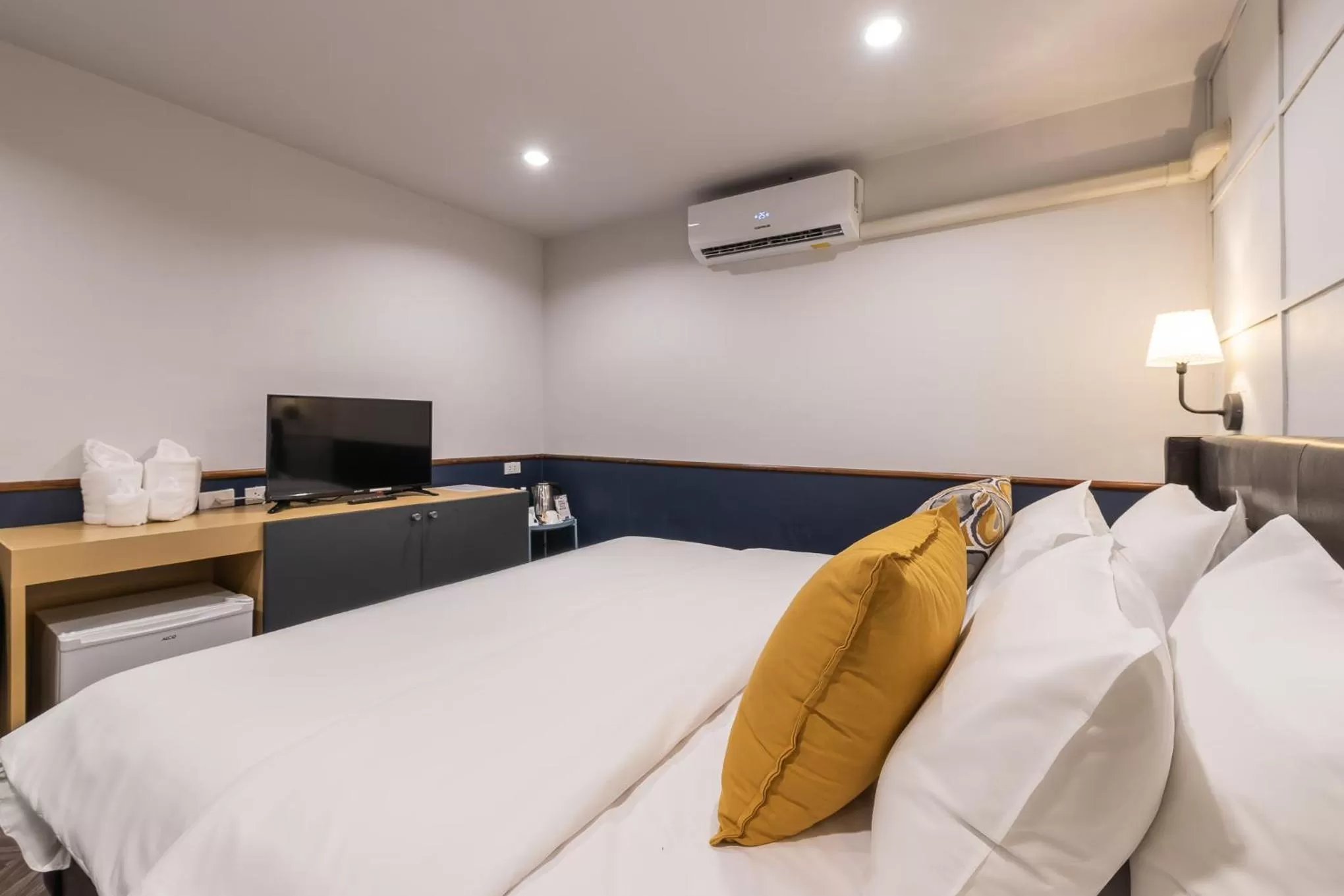 Bed in The Mellow Pillow Hotel @ Chiang Mai Gate