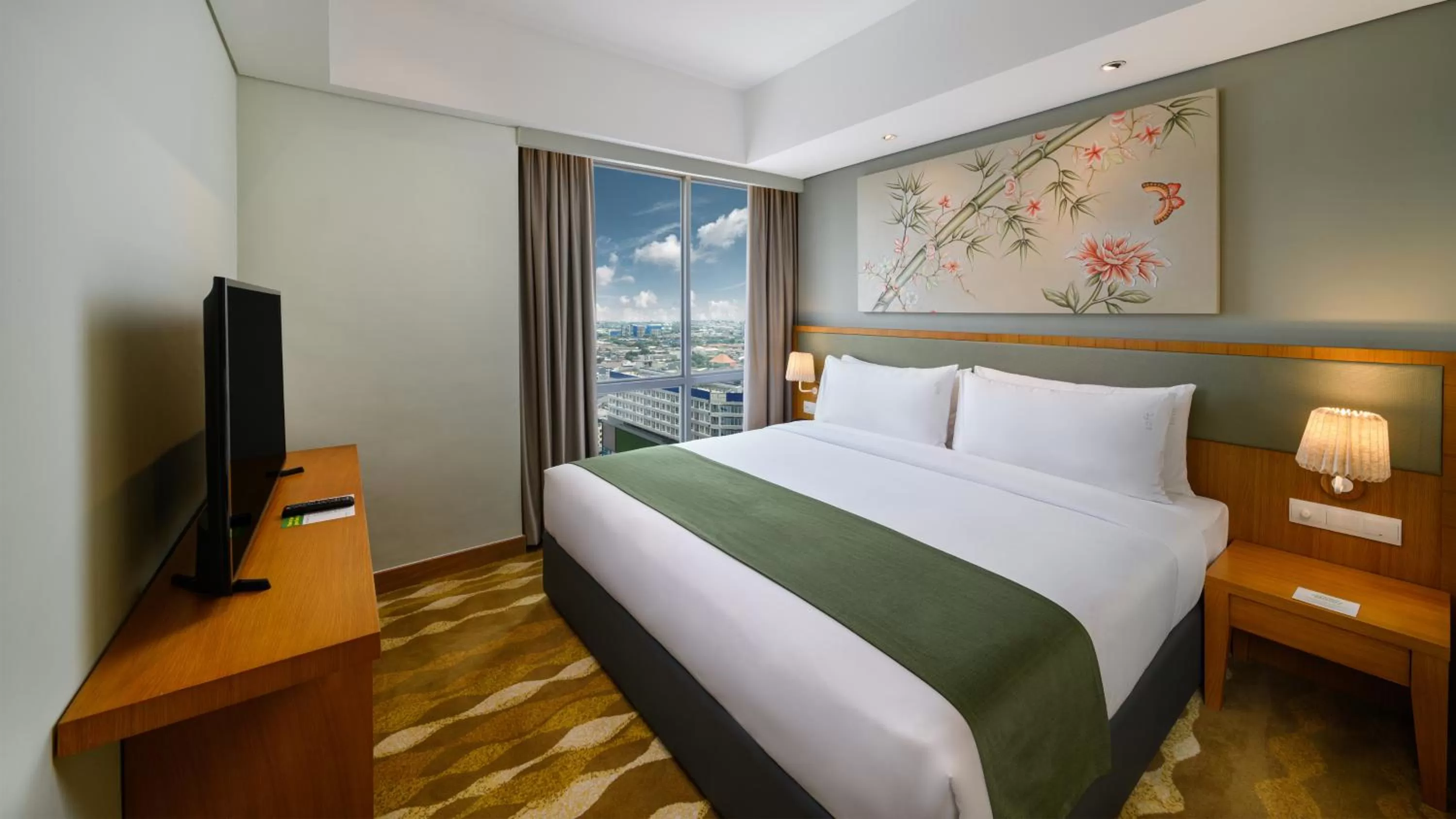 Bed in Holiday Inn & Suites Jakarta Gajah Mada by IHG