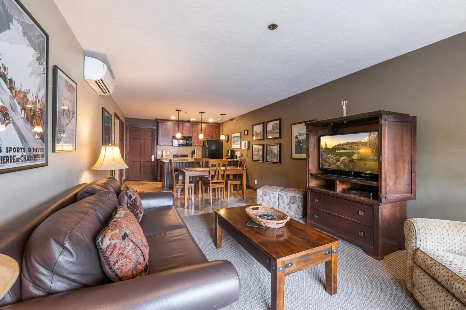 Treasure Mountain Inn