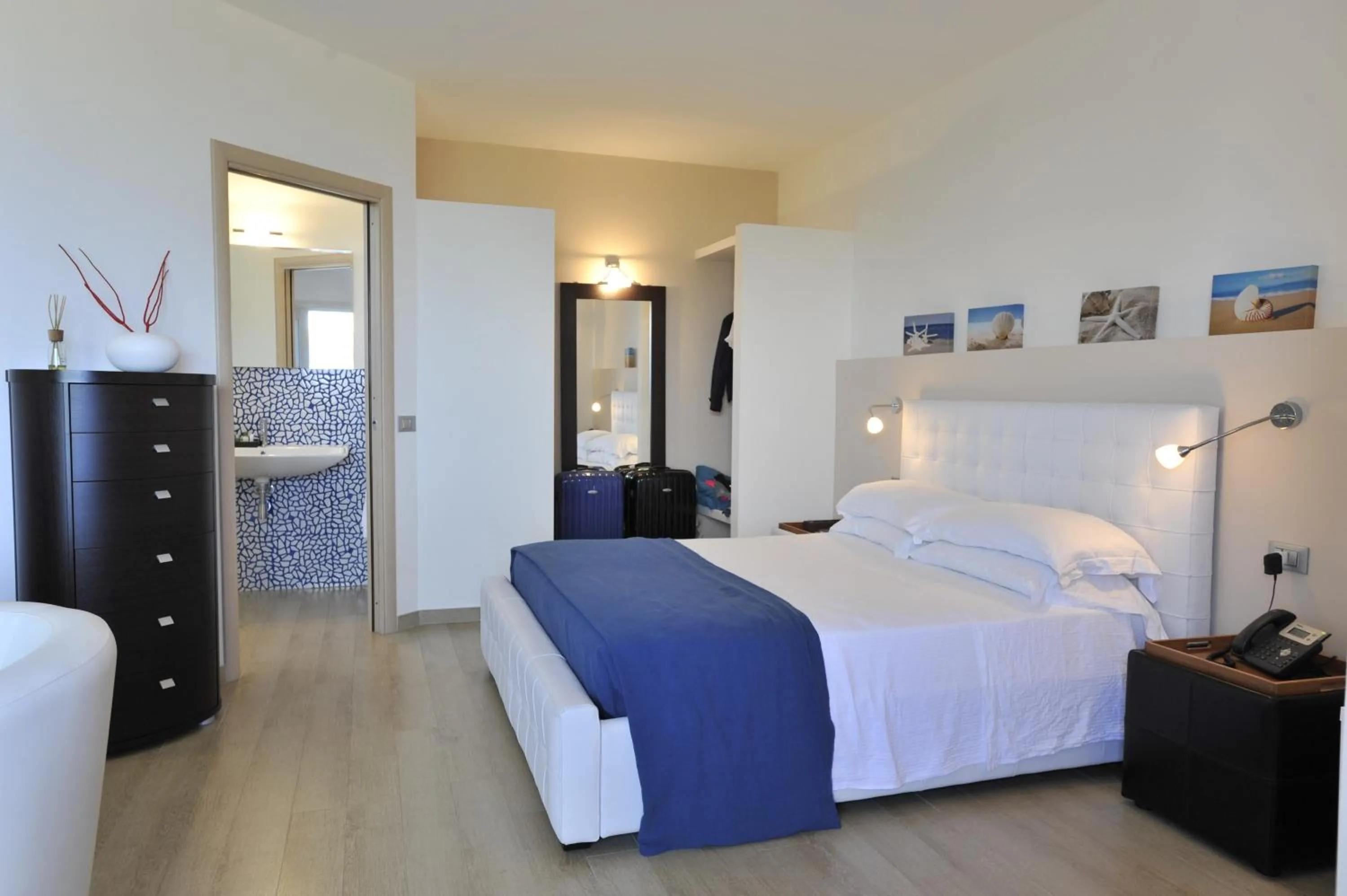 Photo of the whole room, Bed in Bajaloglia Resort