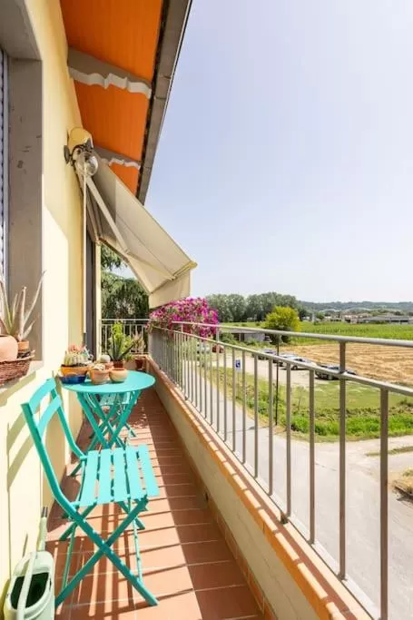 Balcony/Terrace in La casa dell'Adri B&B con camino