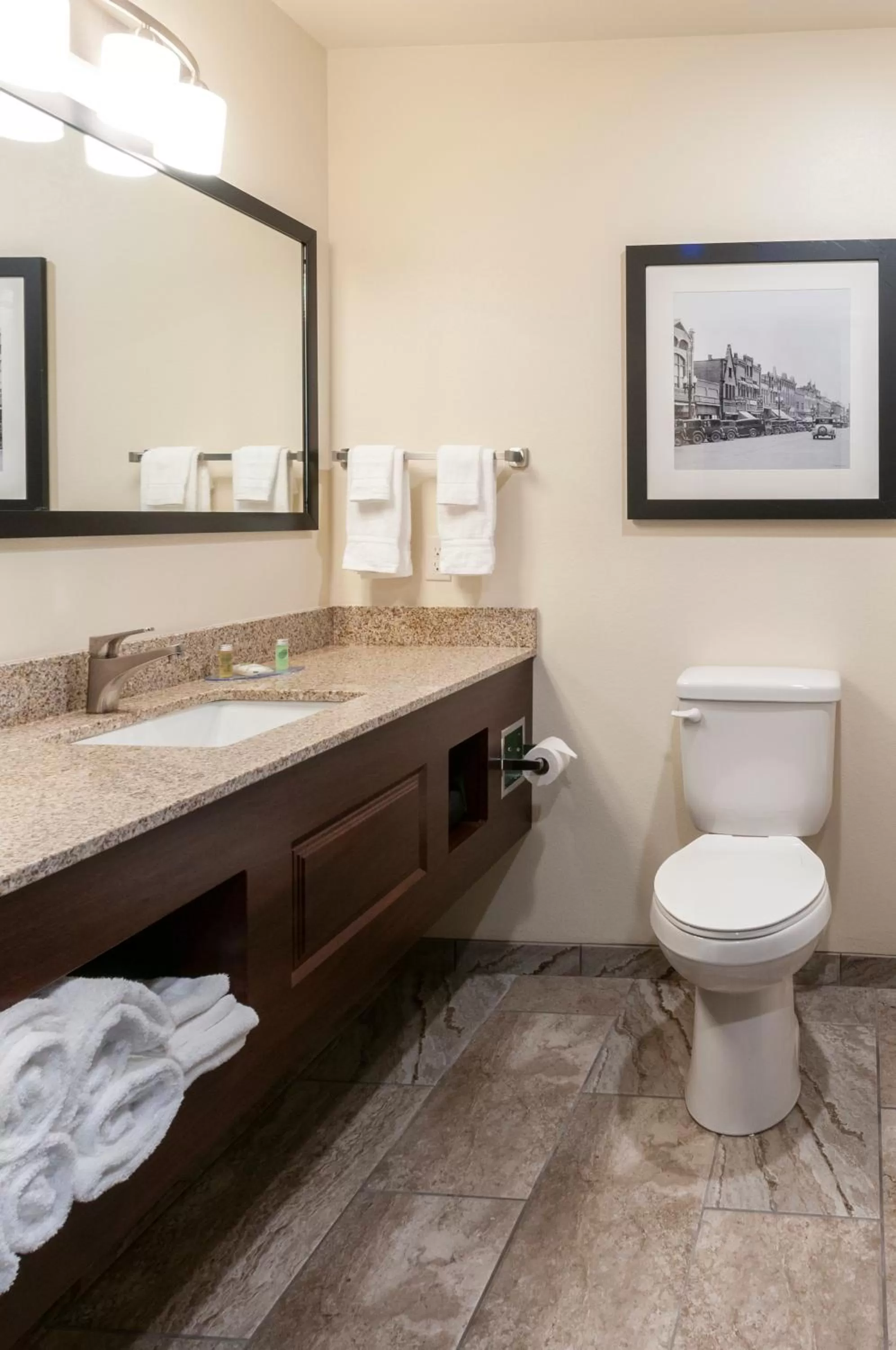 Toilet in Cobblestone Hotel & Suites Appleton International Airport