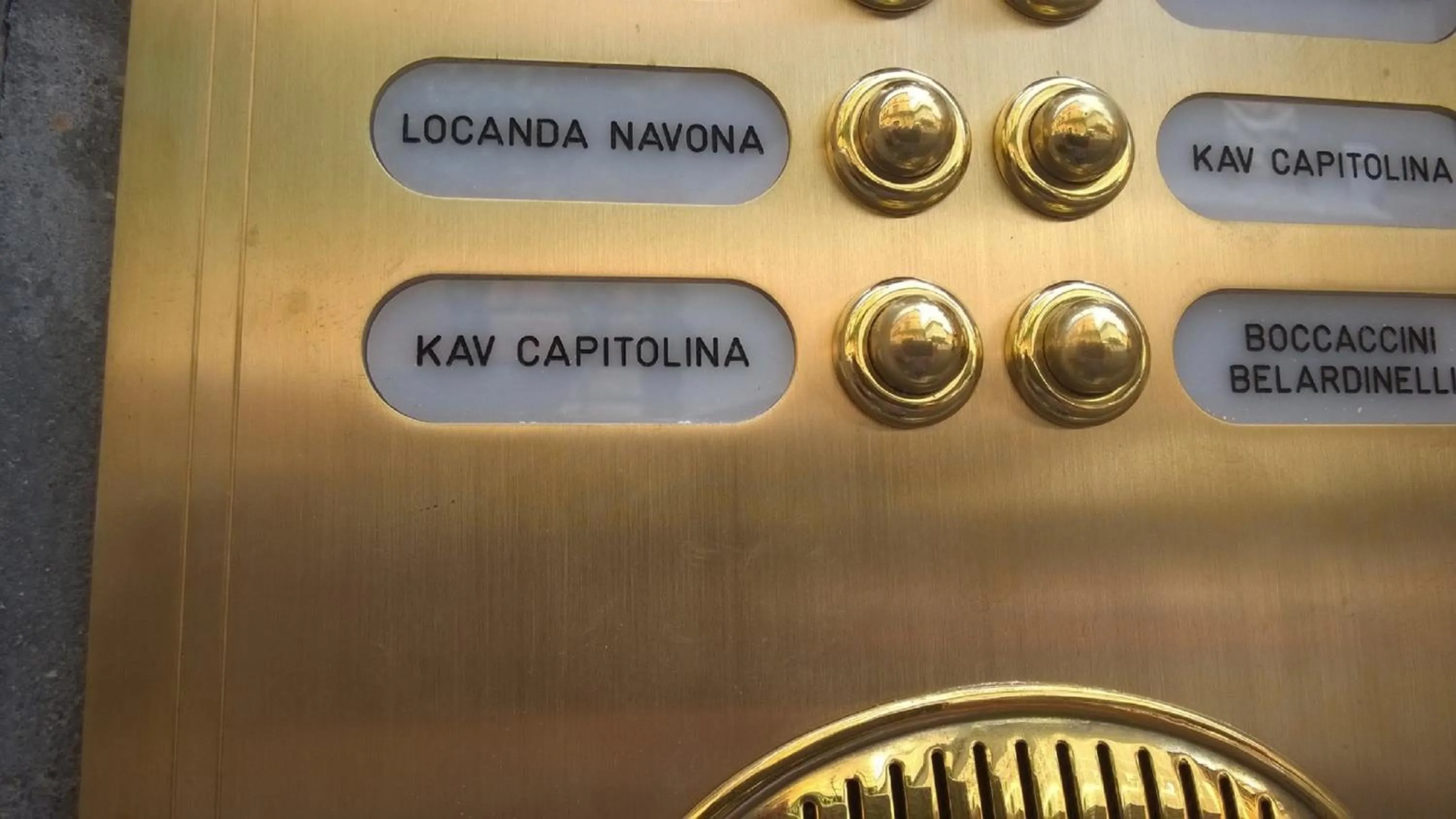 Facade/entrance in Locanda Navona