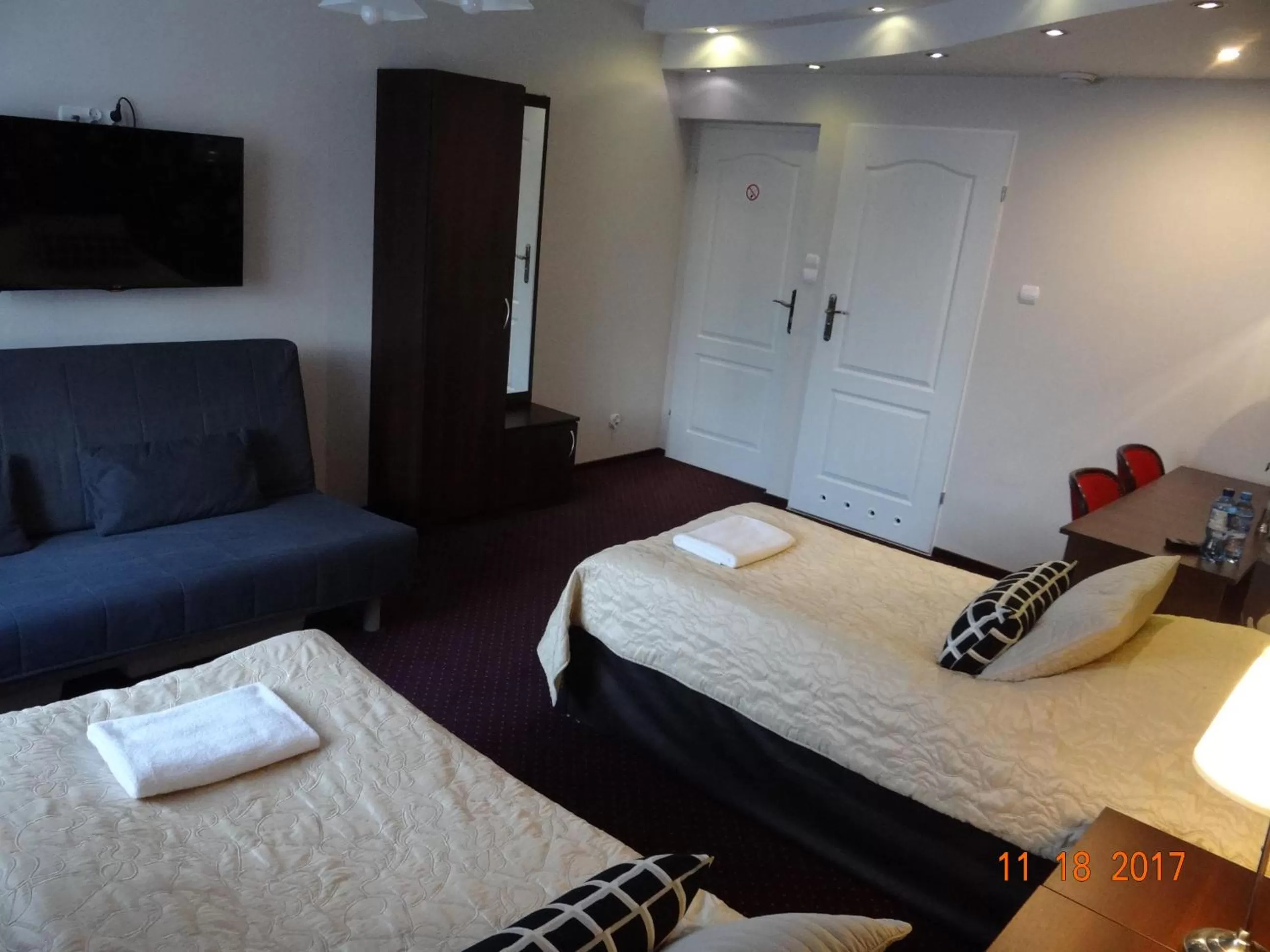 Photo of the whole room, Bed in "Arkadia"