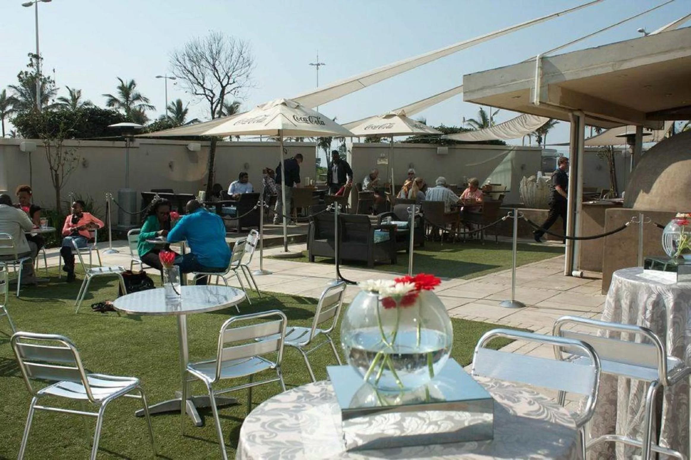 Lounge or bar in Blue Waters Hotel