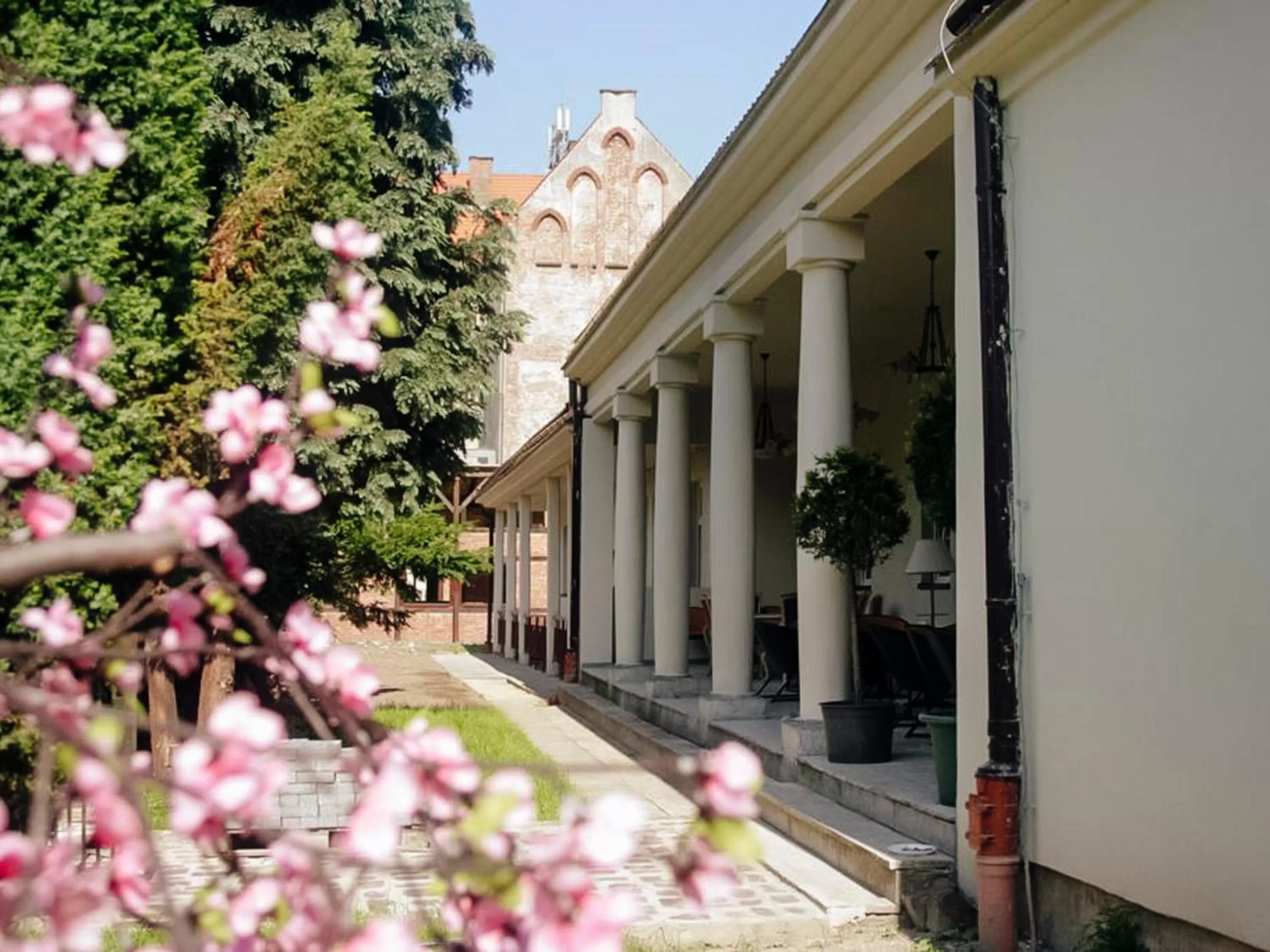 Property Building in Miodosytnia Aparthotel