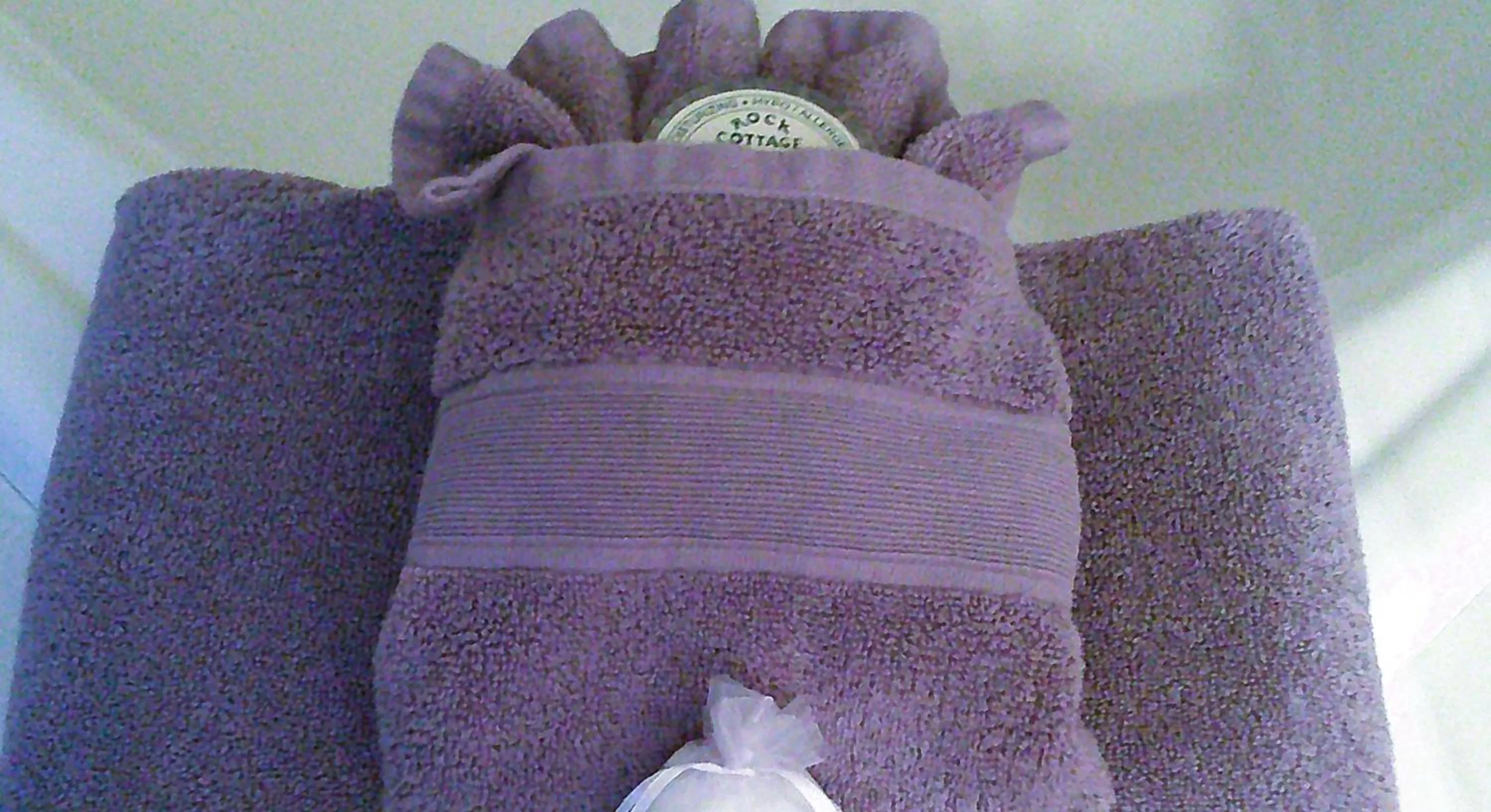 Bed in Rock Cottage Gardens B&B