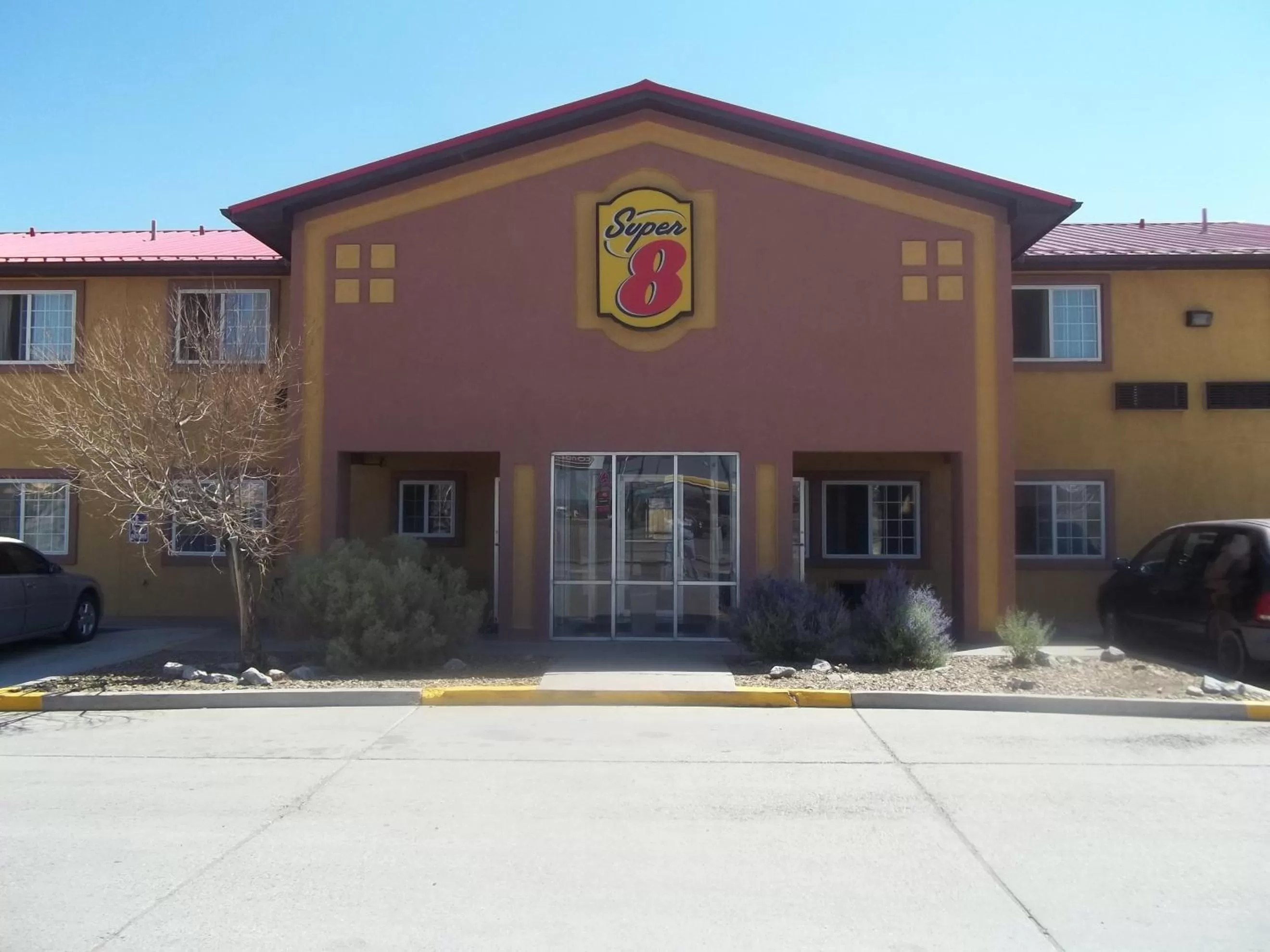 Super 8 by Wyndham Moriarty