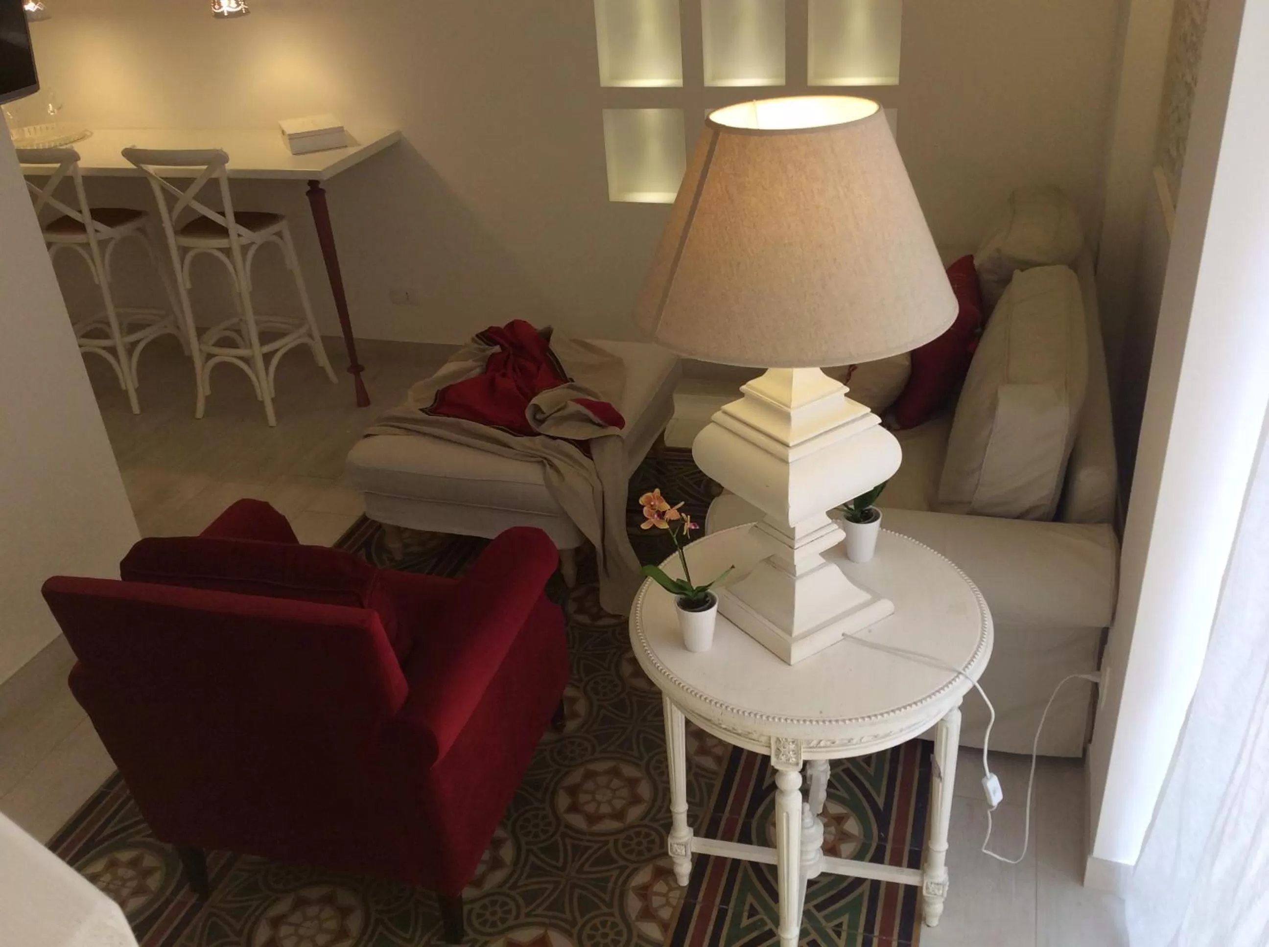 Photo of the whole room, Bed in Suite Le Perle