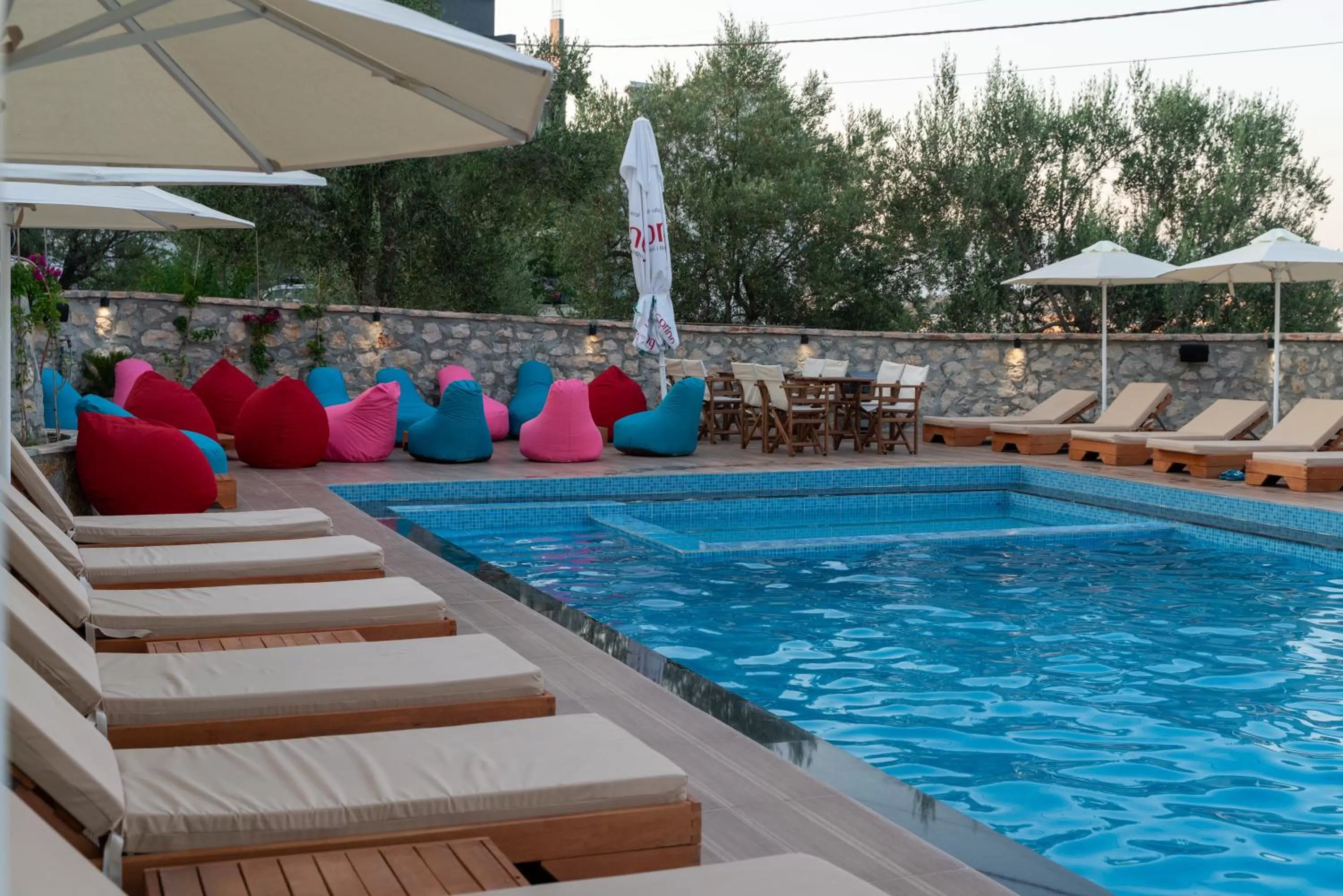 Swimming Pool in Hotel Memaj