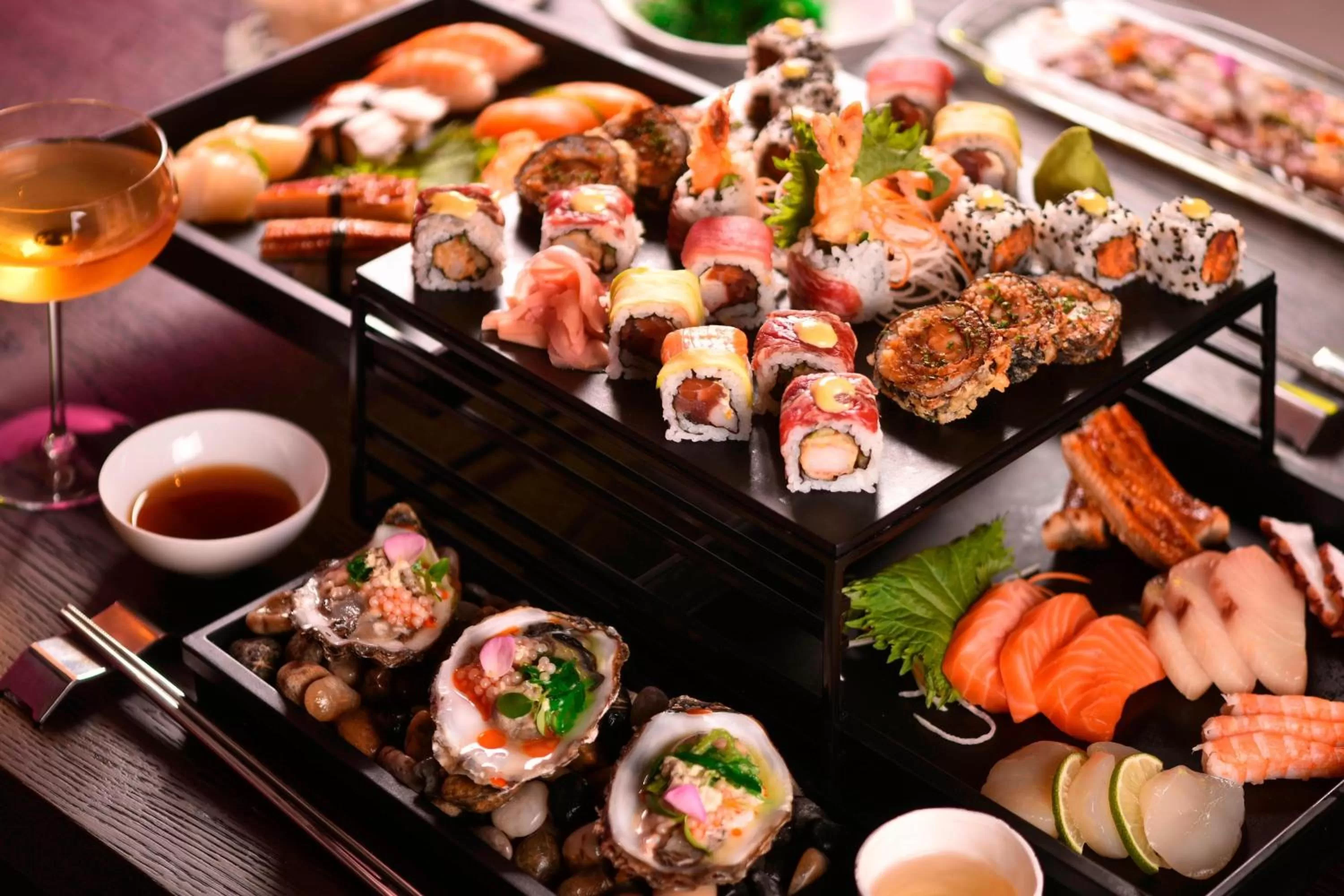 Restaurant/places to eat in W Amman Hotel