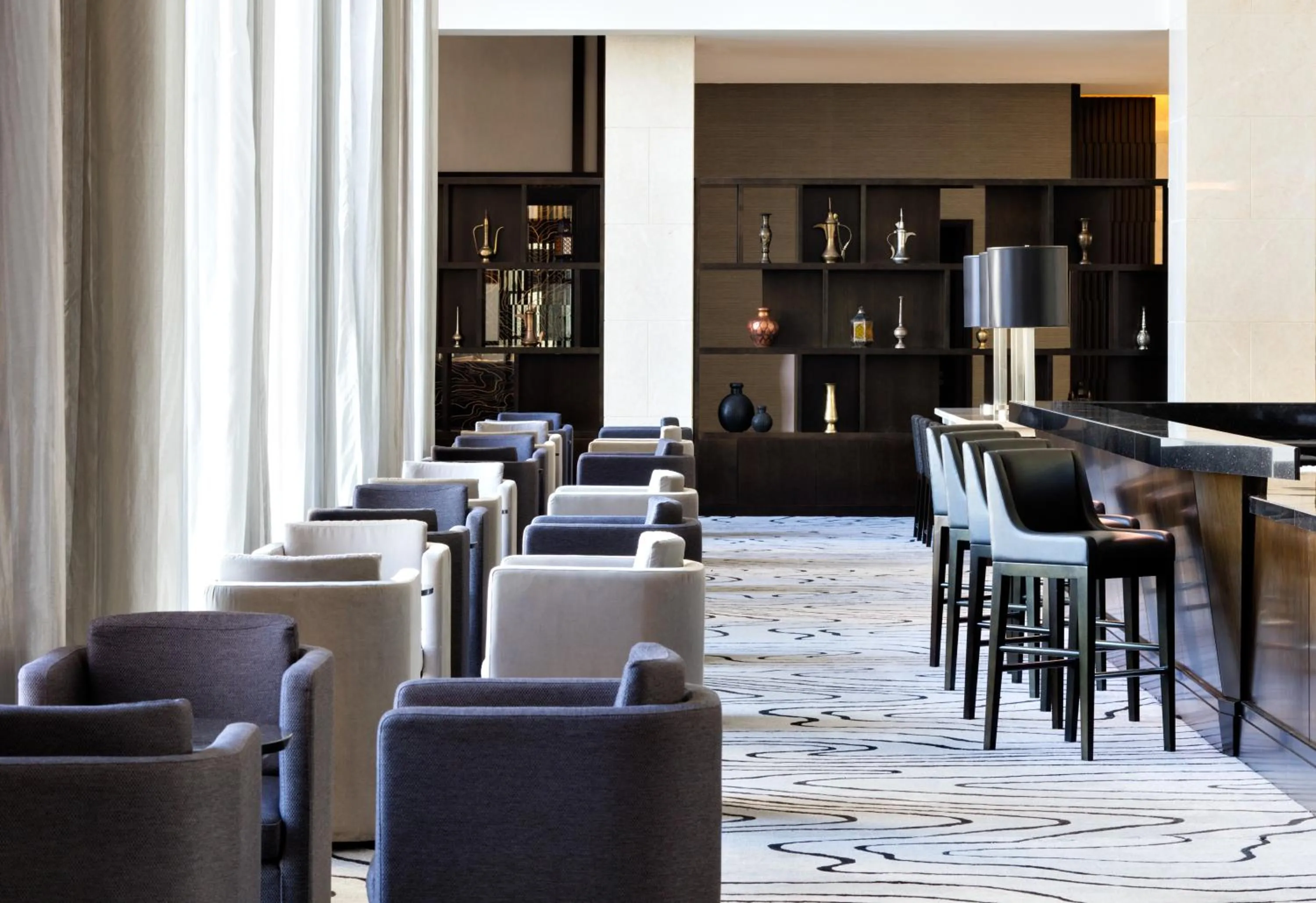 Lounge or bar in Radisson Collection Muscat, Hormuz Grand