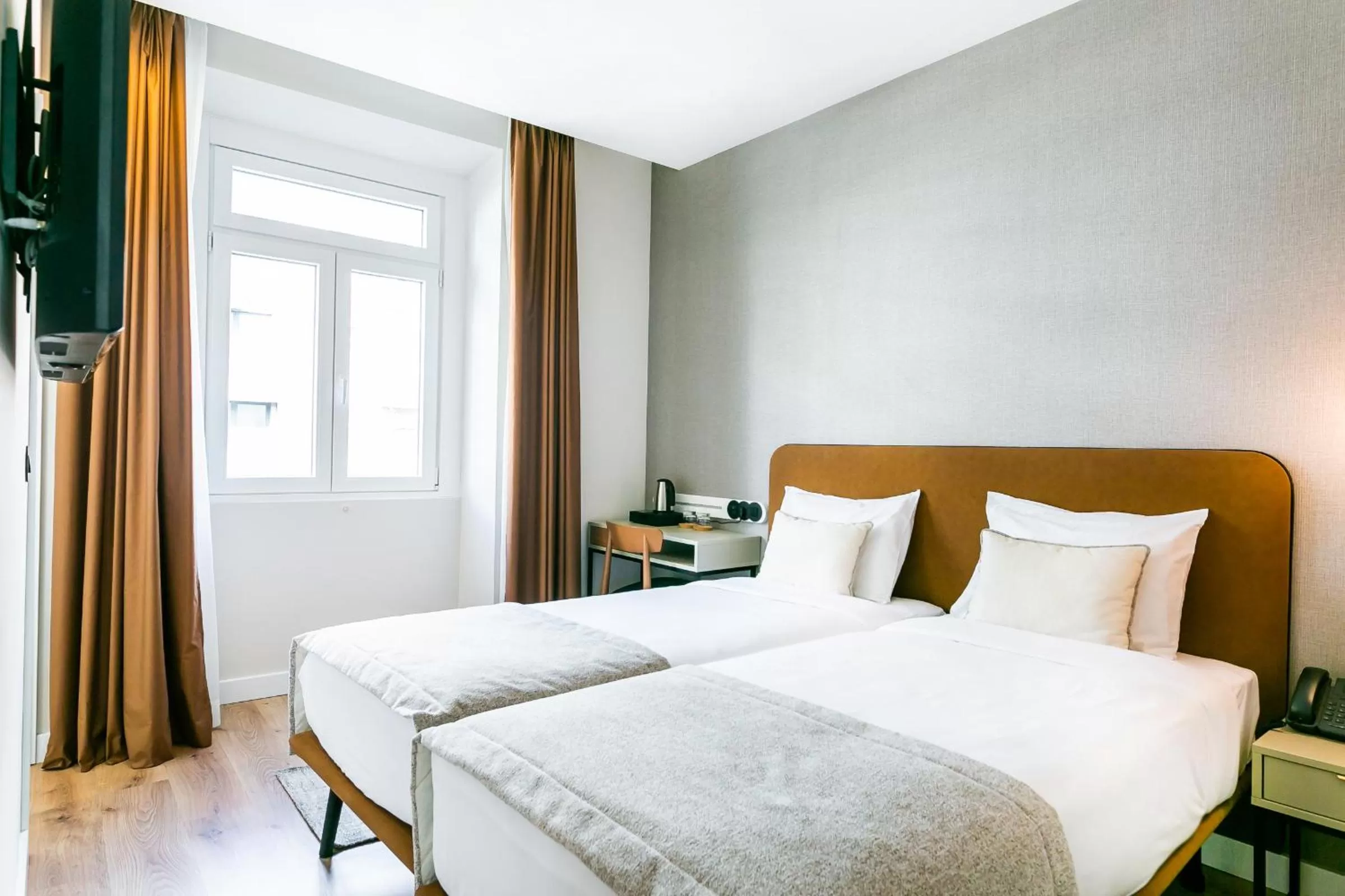 Bed in LX SoHo Boutique Hotel by RIDAN Hotels