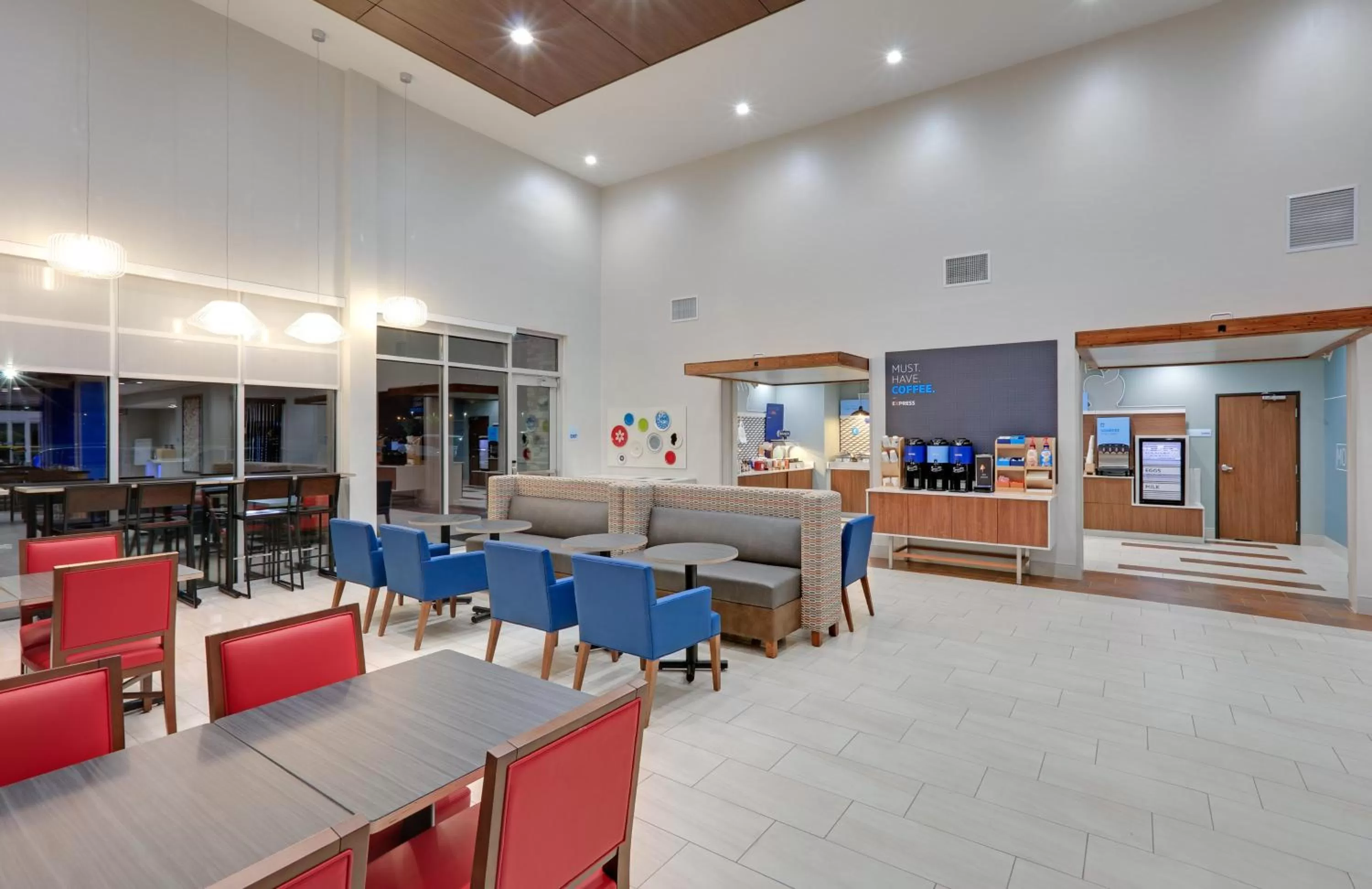 Breakfast in Holiday Inn Express & Suites - Dallas NW HWY - Love Field by IHG