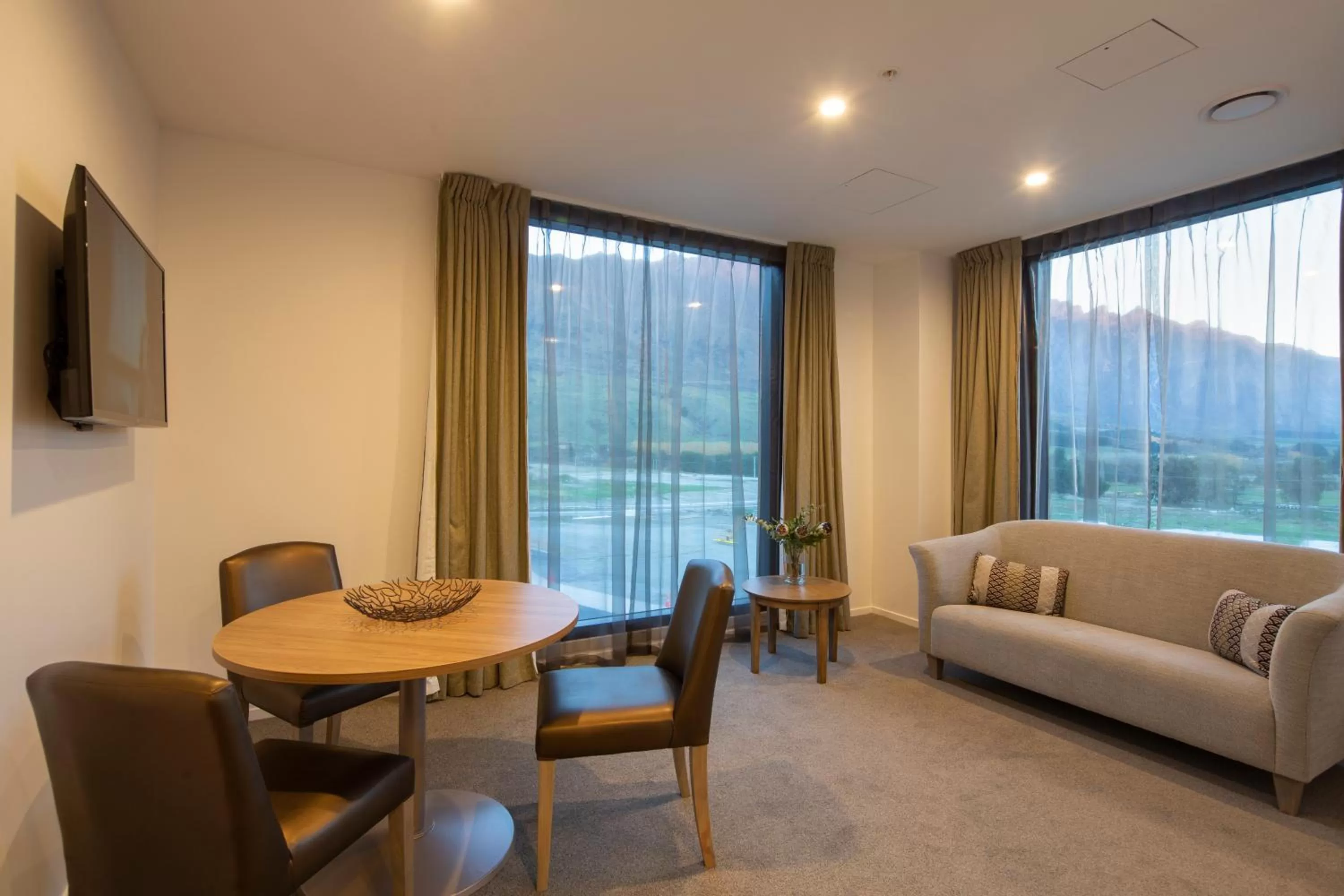 Living room in Wyndham Garden Remarkables Park Queenstown
