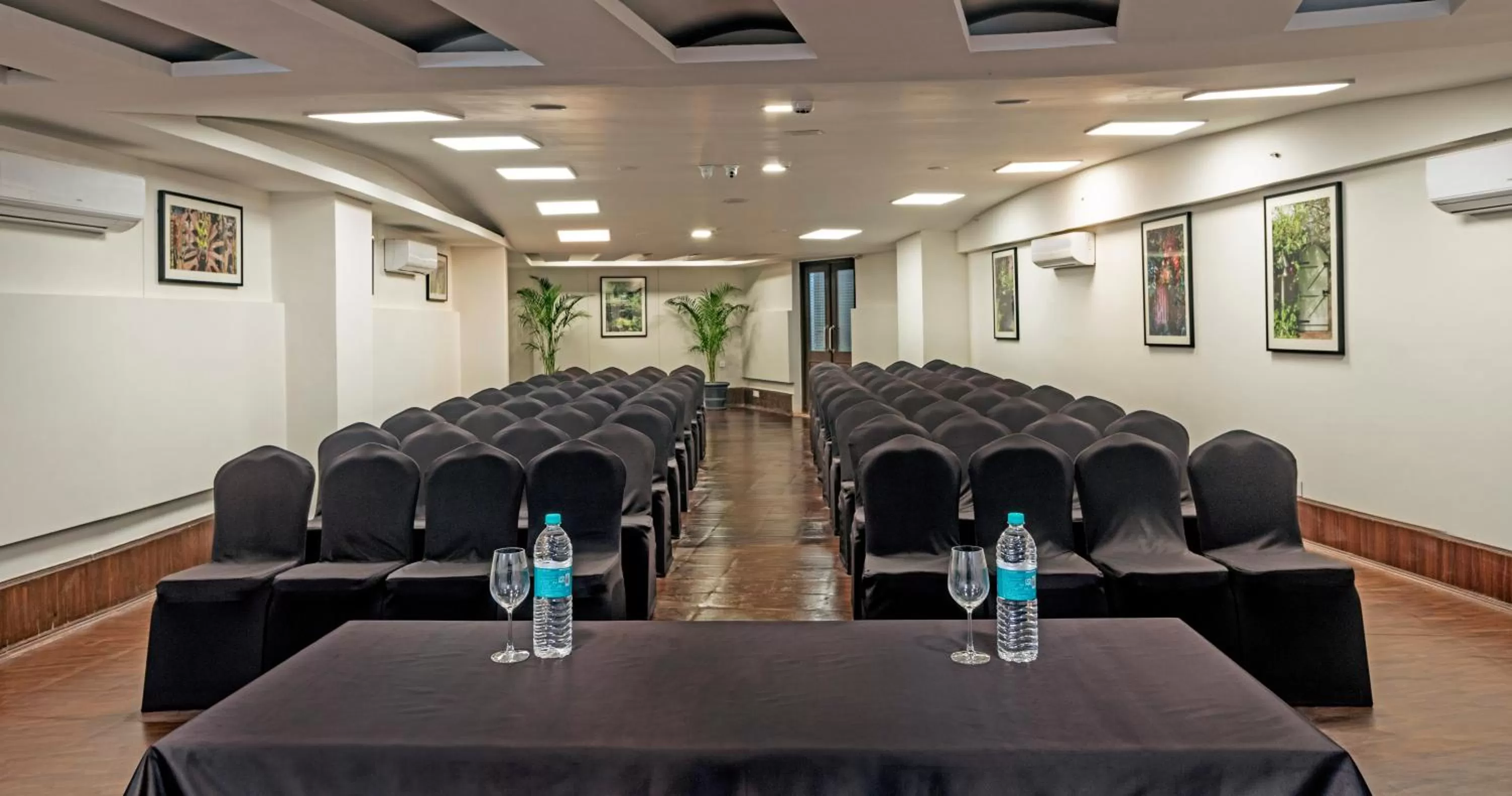 Meeting/conference room in Lemon Tree Premier, Rishikesh
