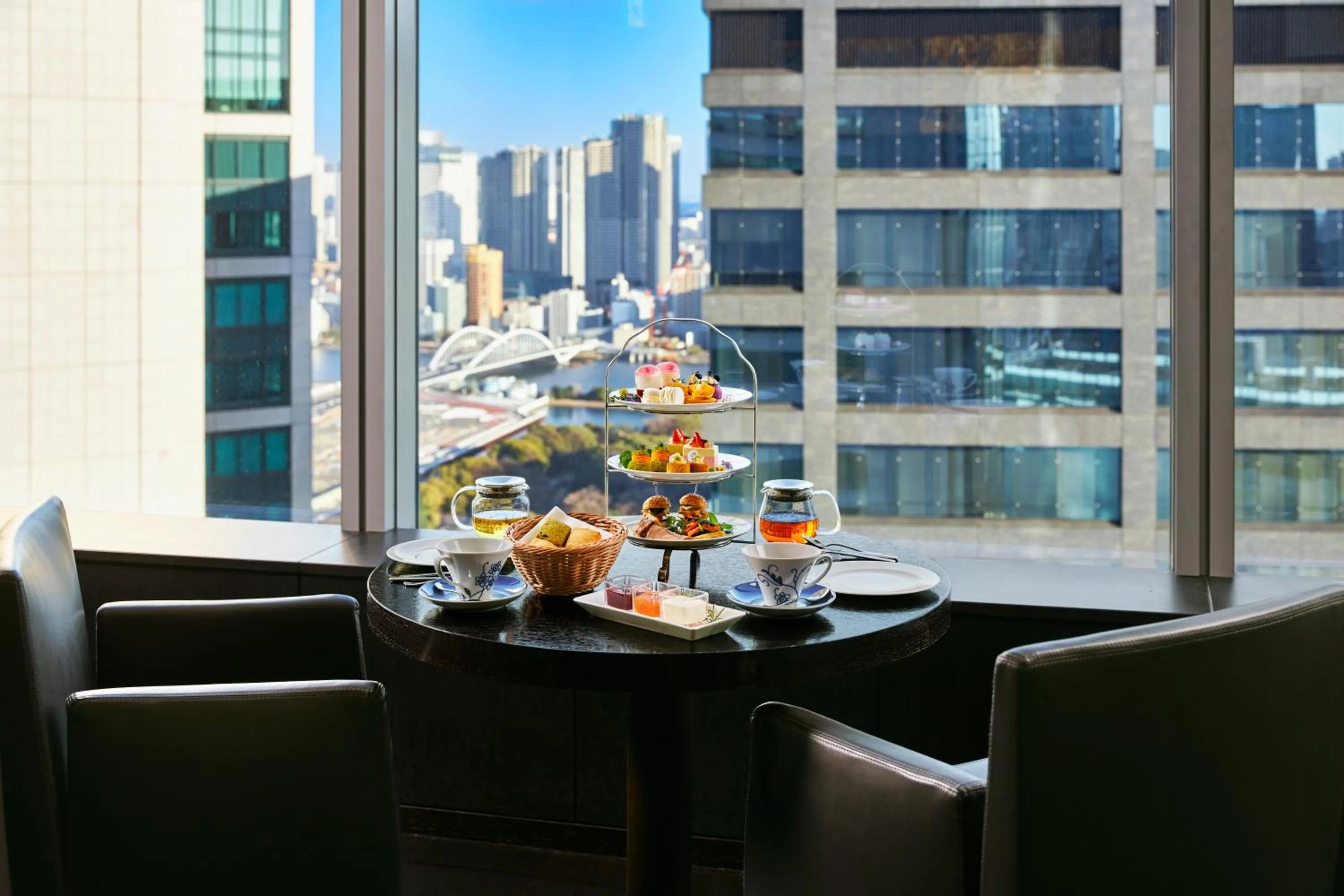 Restaurant/places to eat in Park Hotel Tokyo