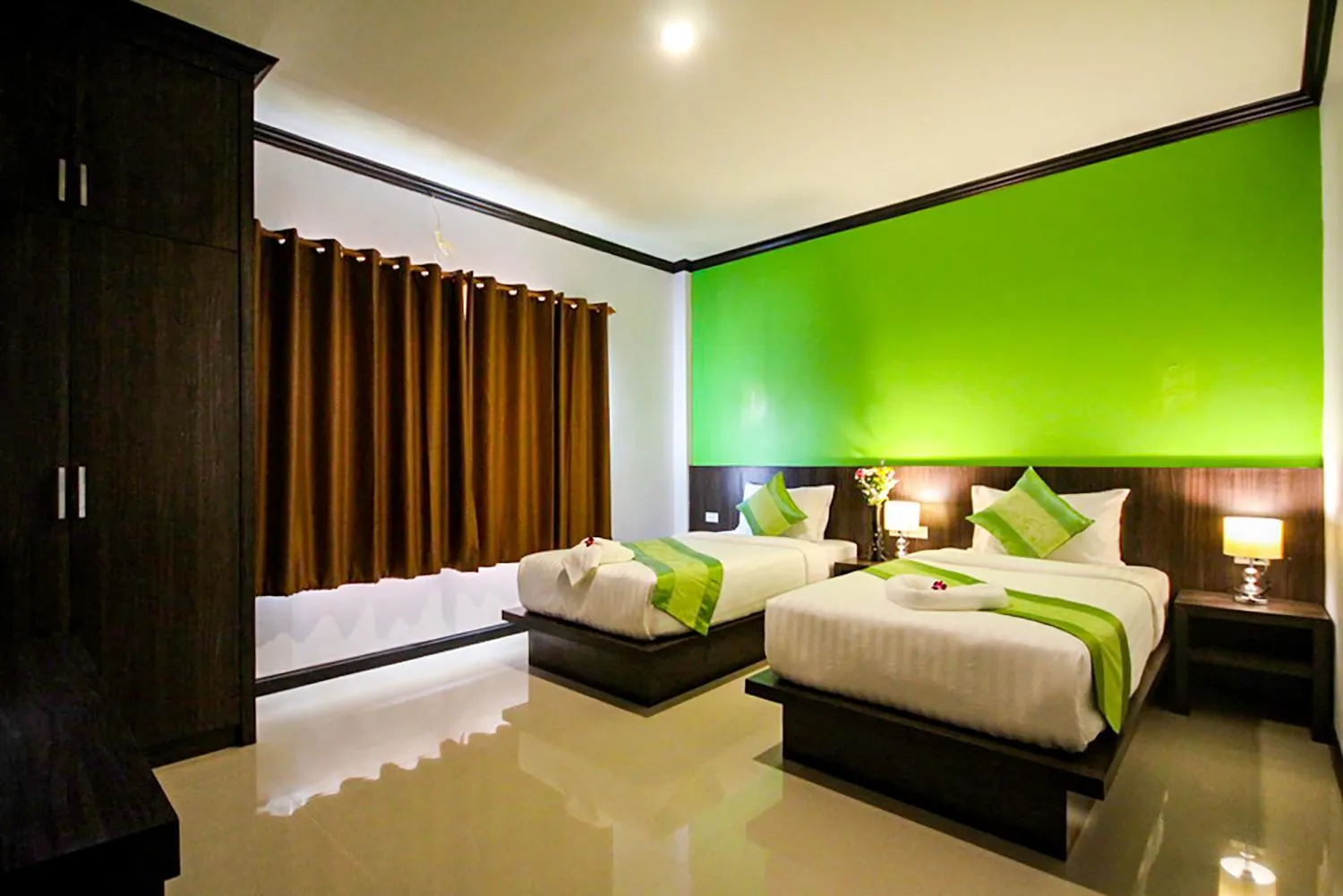 Bed in Lanta Lapaya Resort