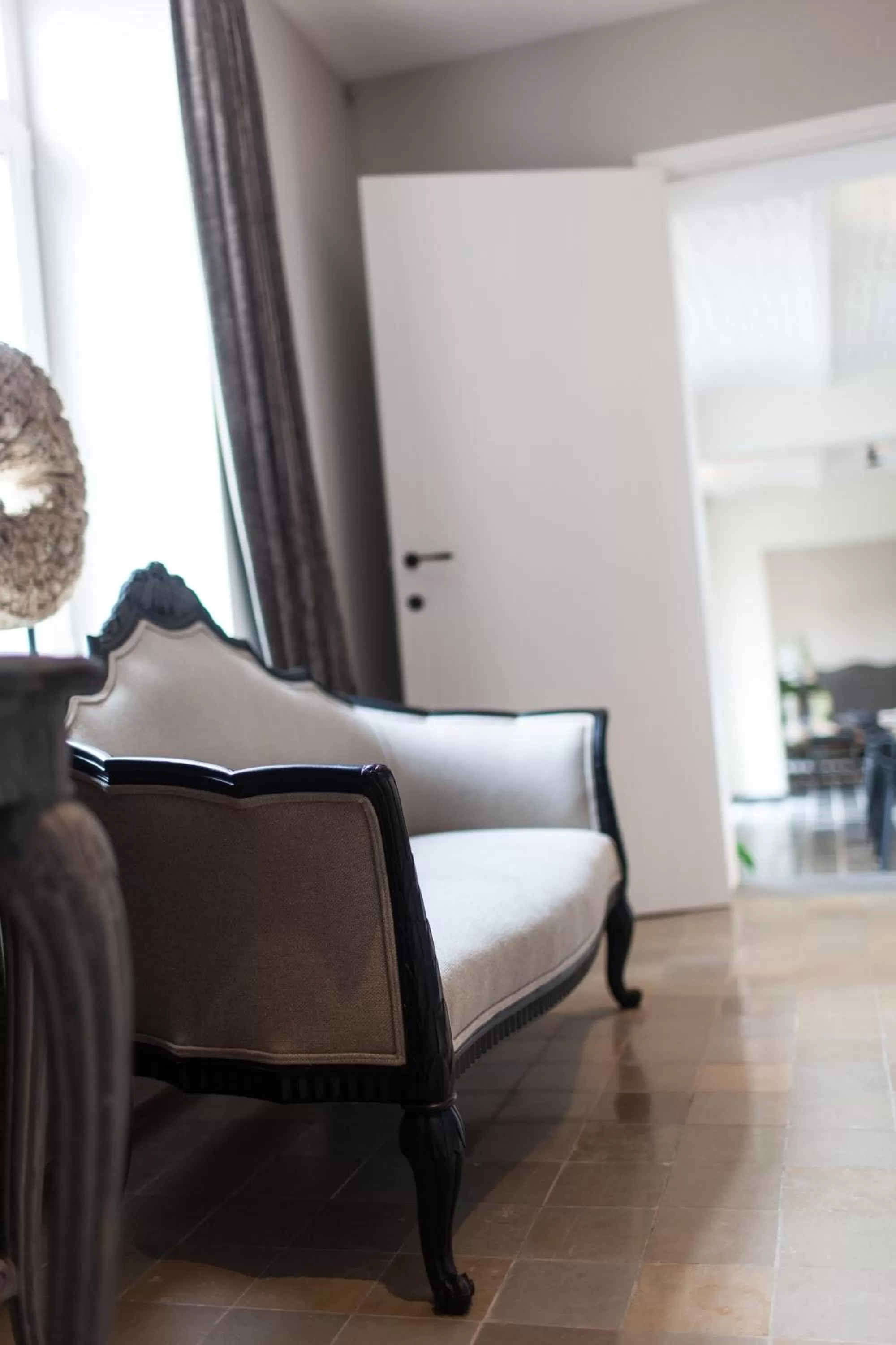 Seating area, Bed in B&B Louis1924