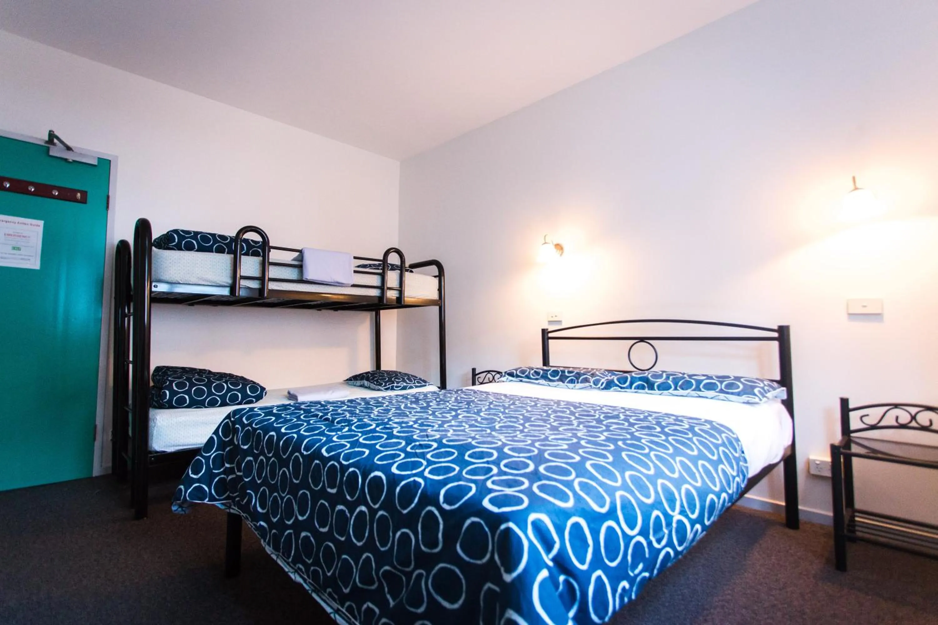 Bed in YHA Hobart Central