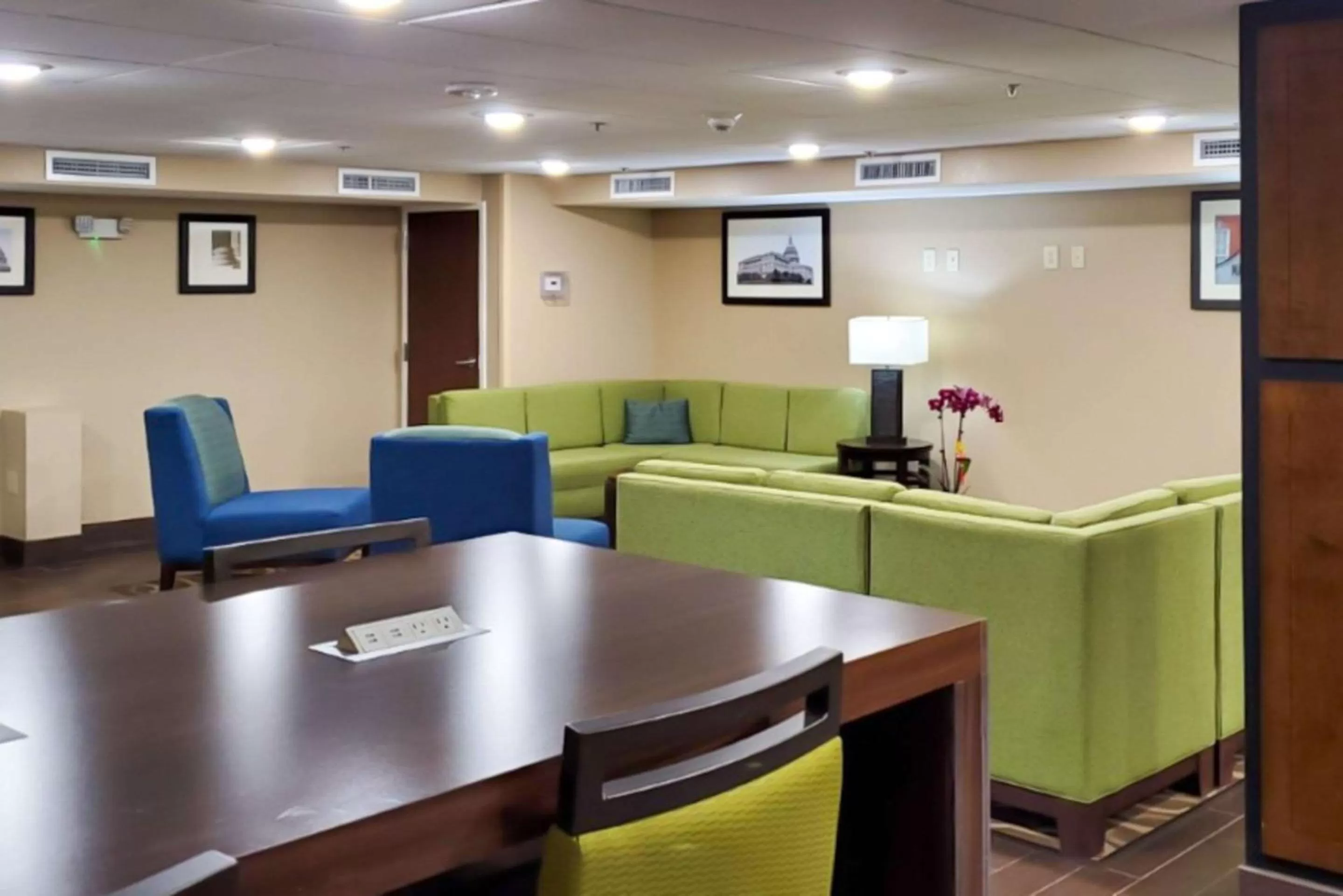 Lobby or reception in Comfort Inn Oxon Hill