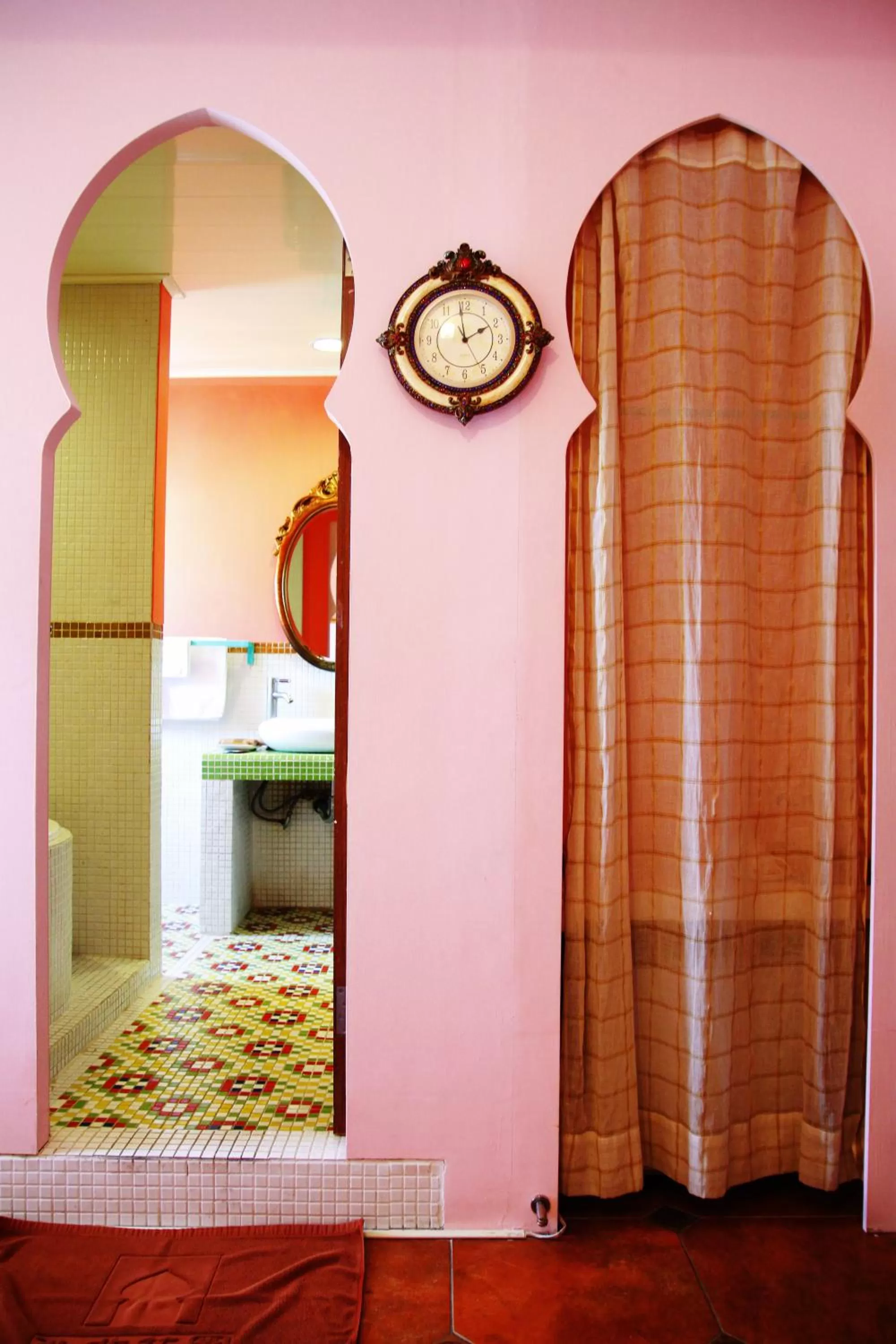 Bathroom, Bed in Raid Garden Boutique Hotel