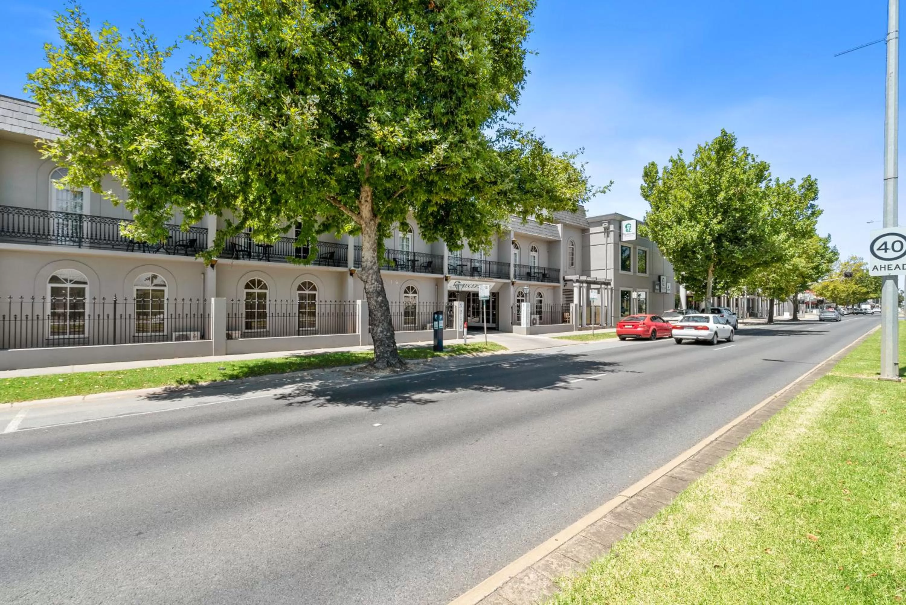Property building in Sherbourne Terrace Hotel