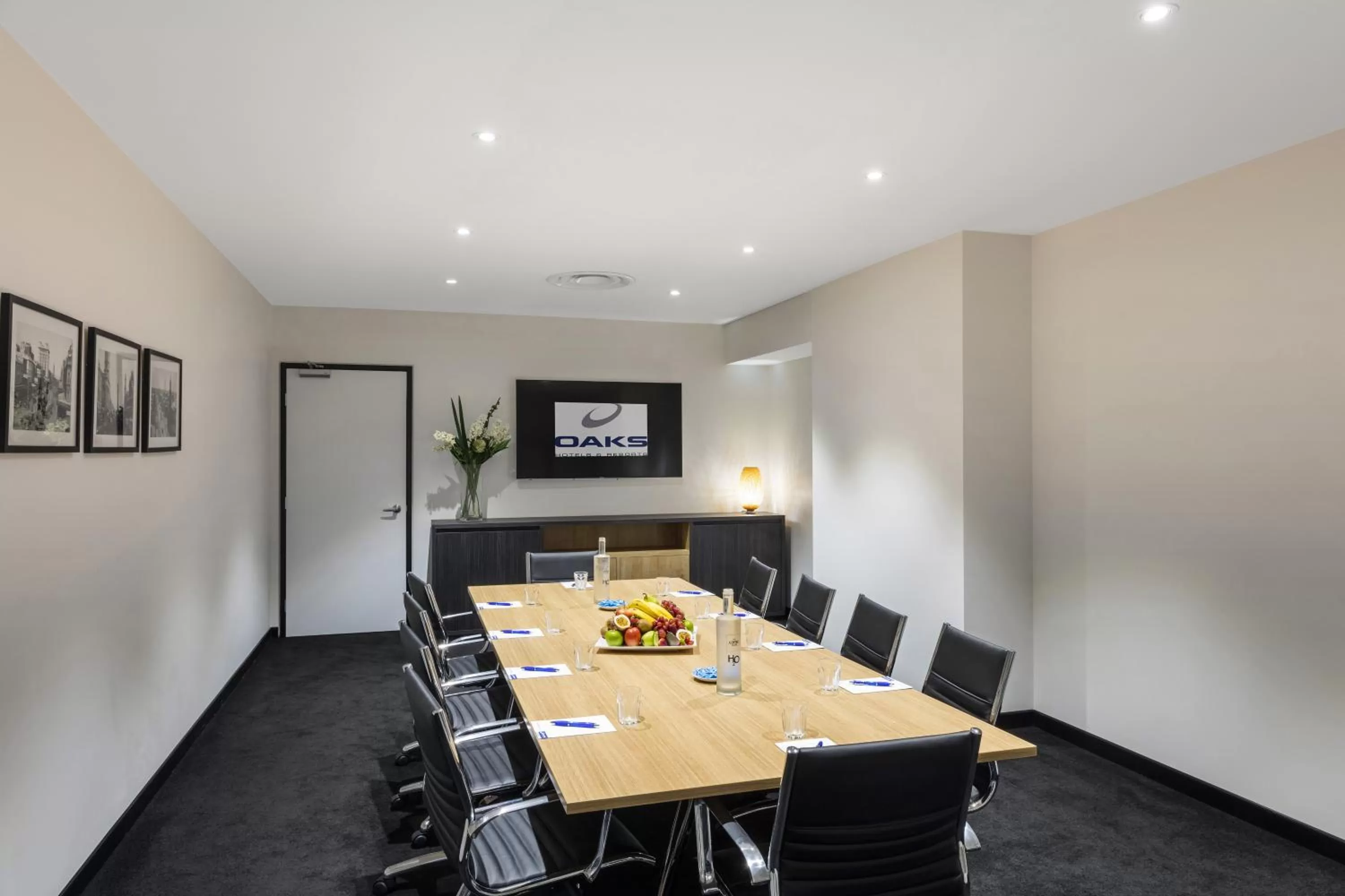 Meeting/conference room in Oaks Adelaide Embassy Suites