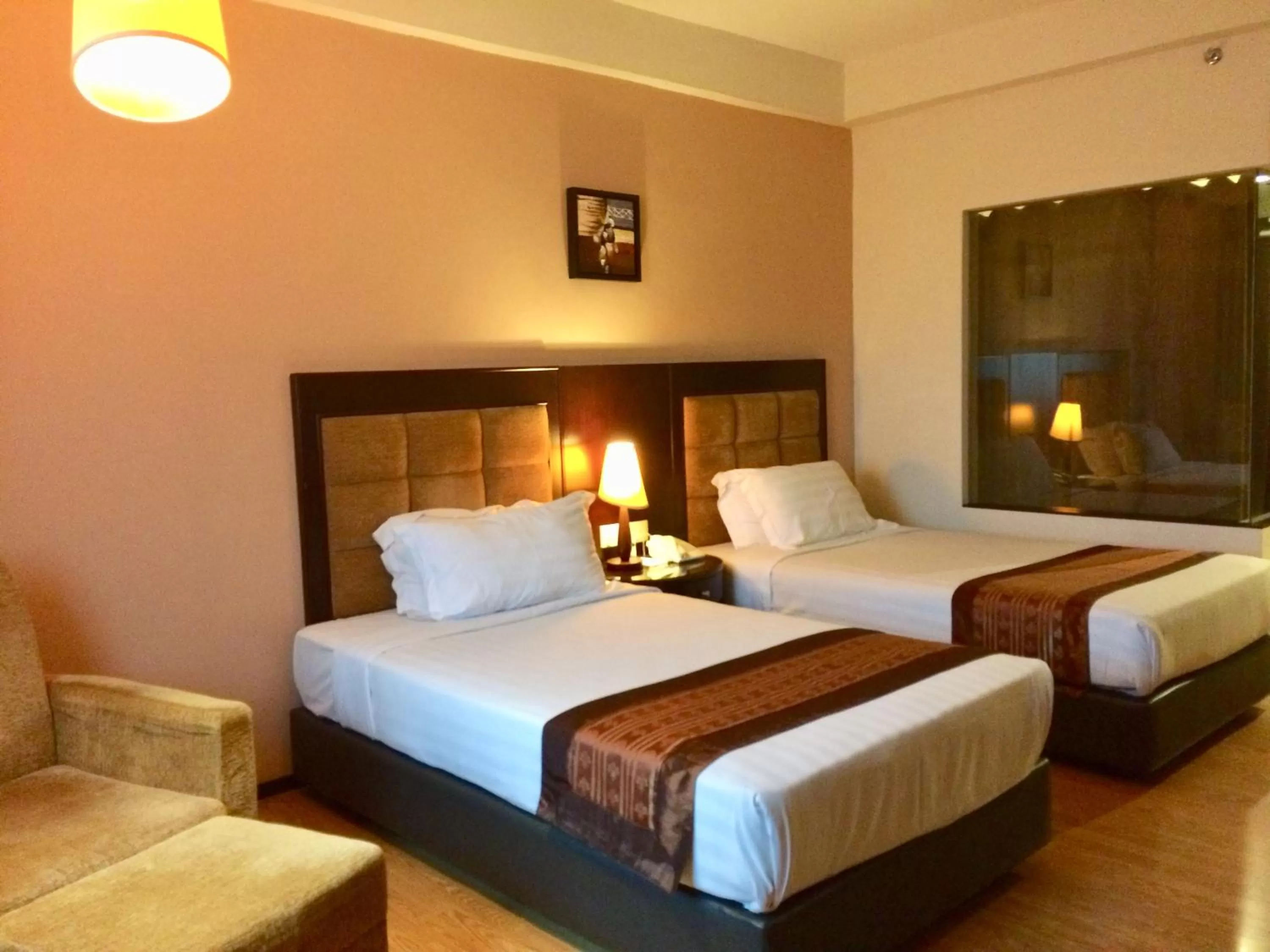 Bed in Crystal Crown Hotel JB