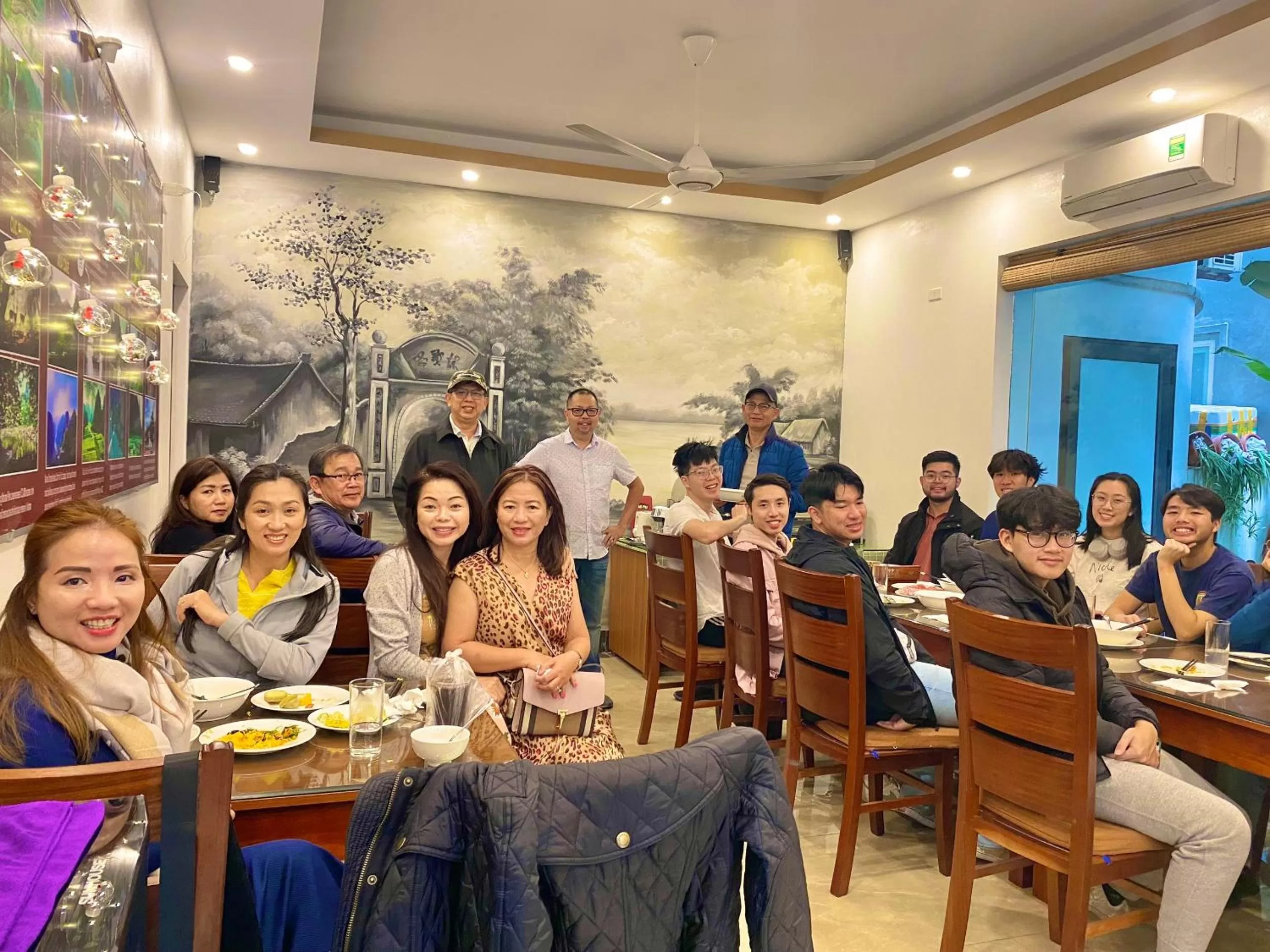 Restaurant/places to eat in O Zoli Home