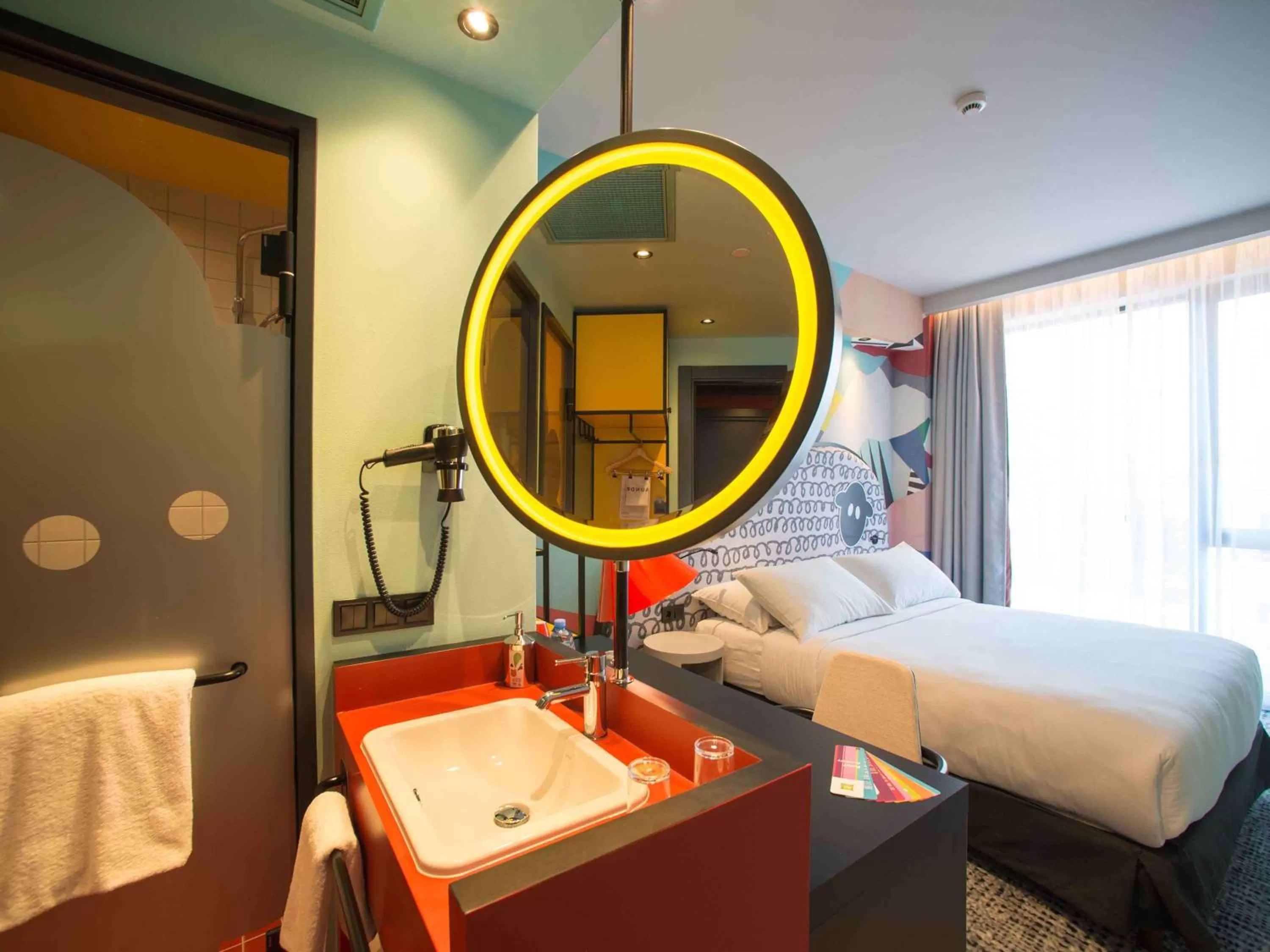 Photo of the whole room, Bed in ibis Styles Tbilisi Center