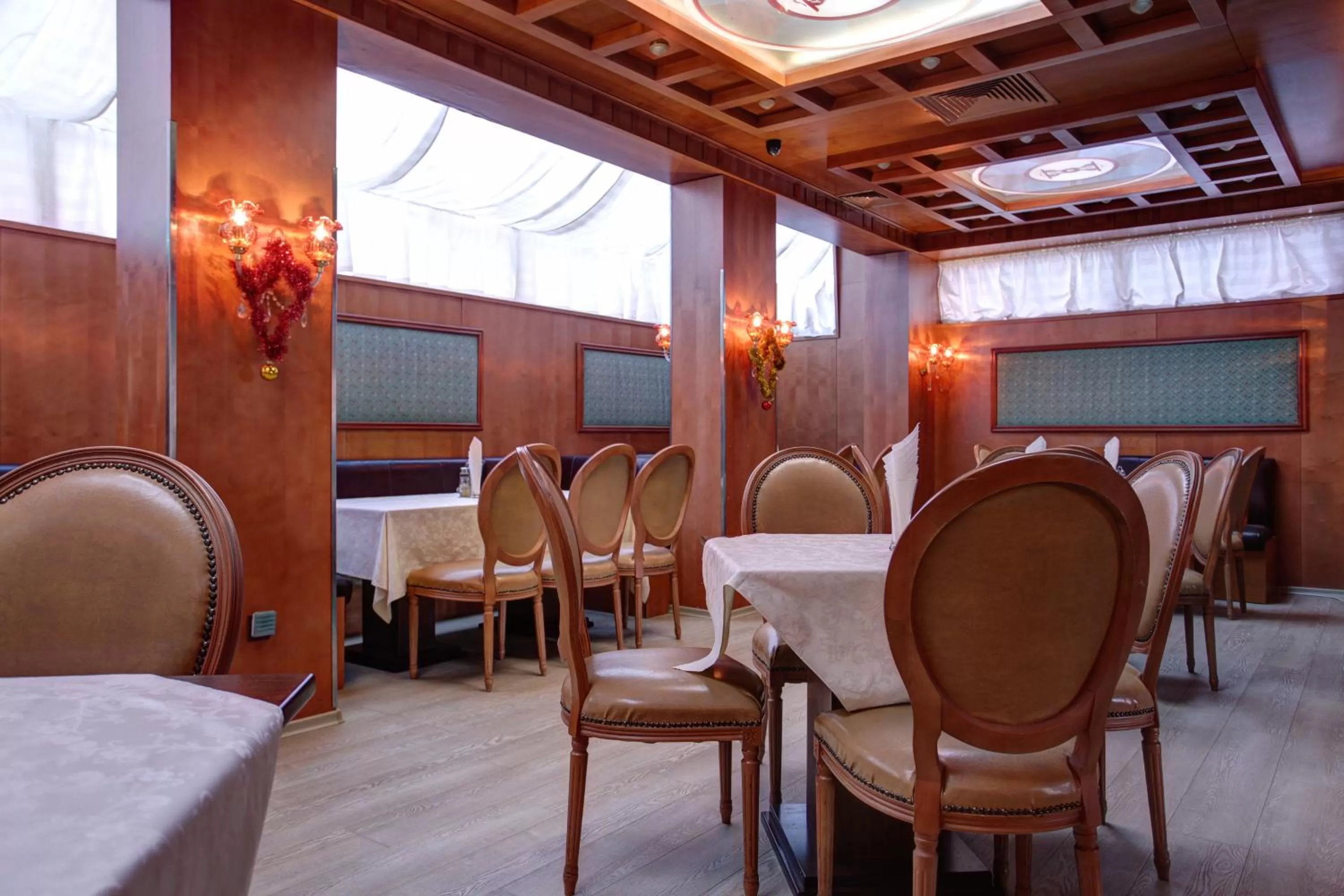 Food and drinks in Central Plaza Hotel