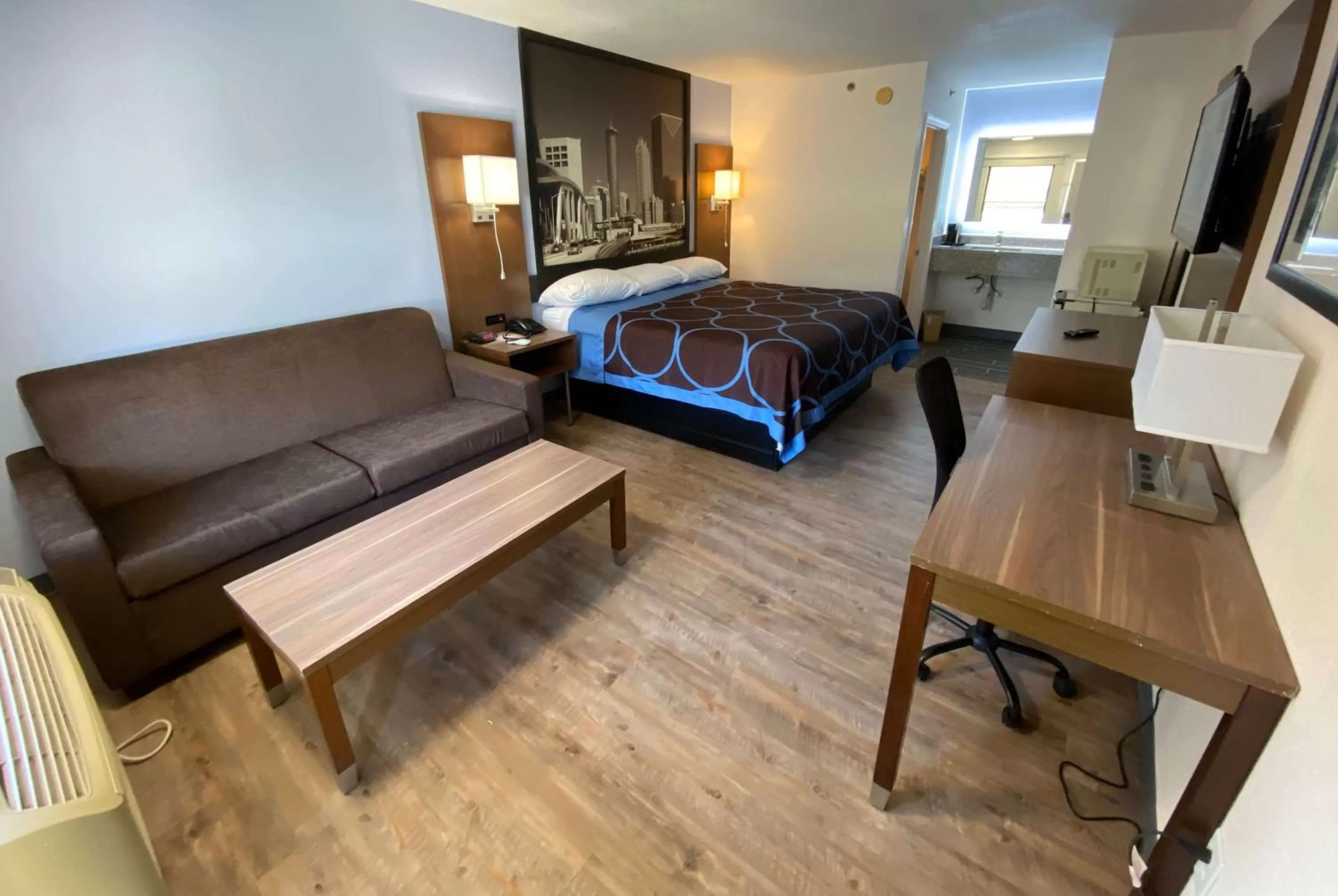 Photo of the whole room, Bed in Super 8 by Wyndham Marietta/West/Atl Area